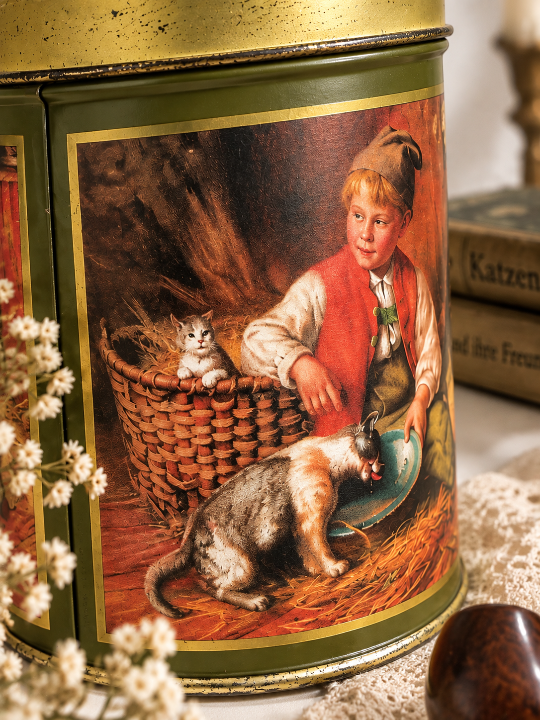 Pastoral Cats — 1970'ler Antika Teneke Kutu