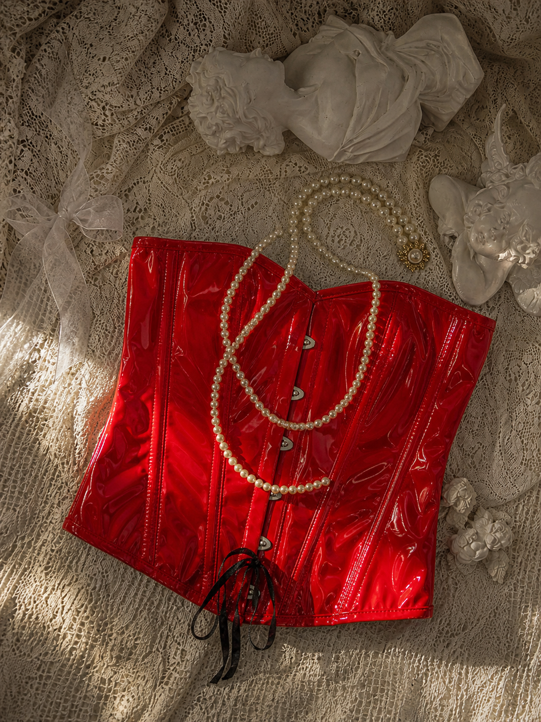 Red Vinyl Parlak Korse