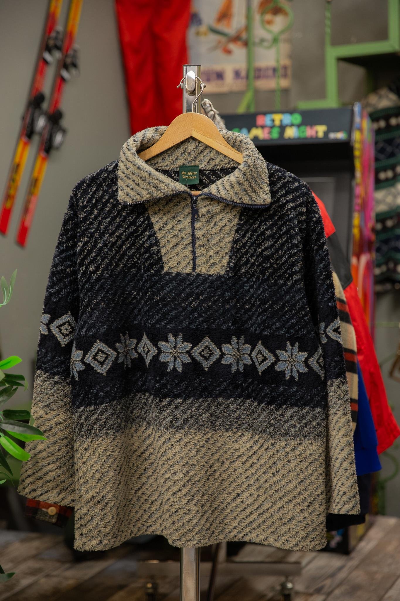 St. Petter Model Unisex Polar