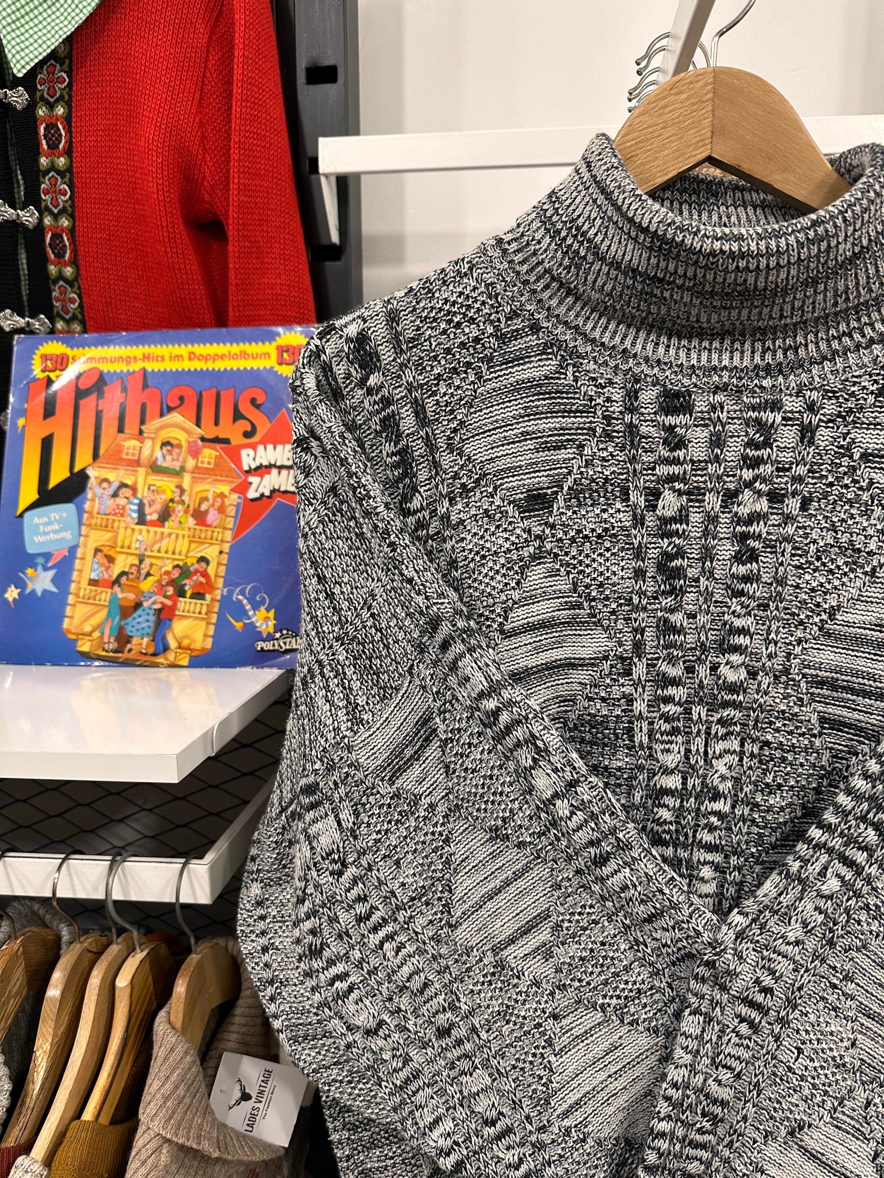 Vintage Canadian Unisex Kazak