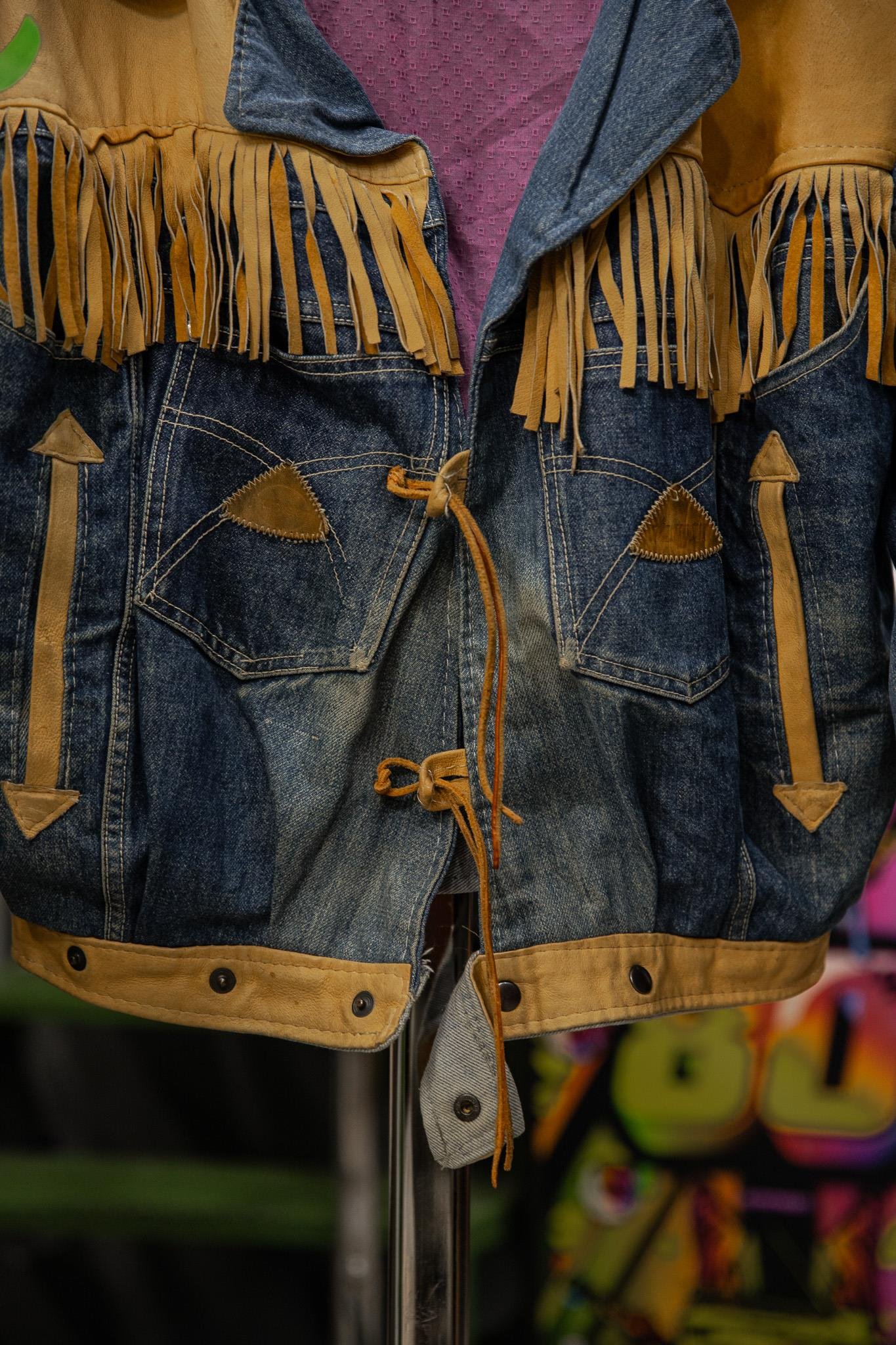 WESTERN MODEL KOT CEKET