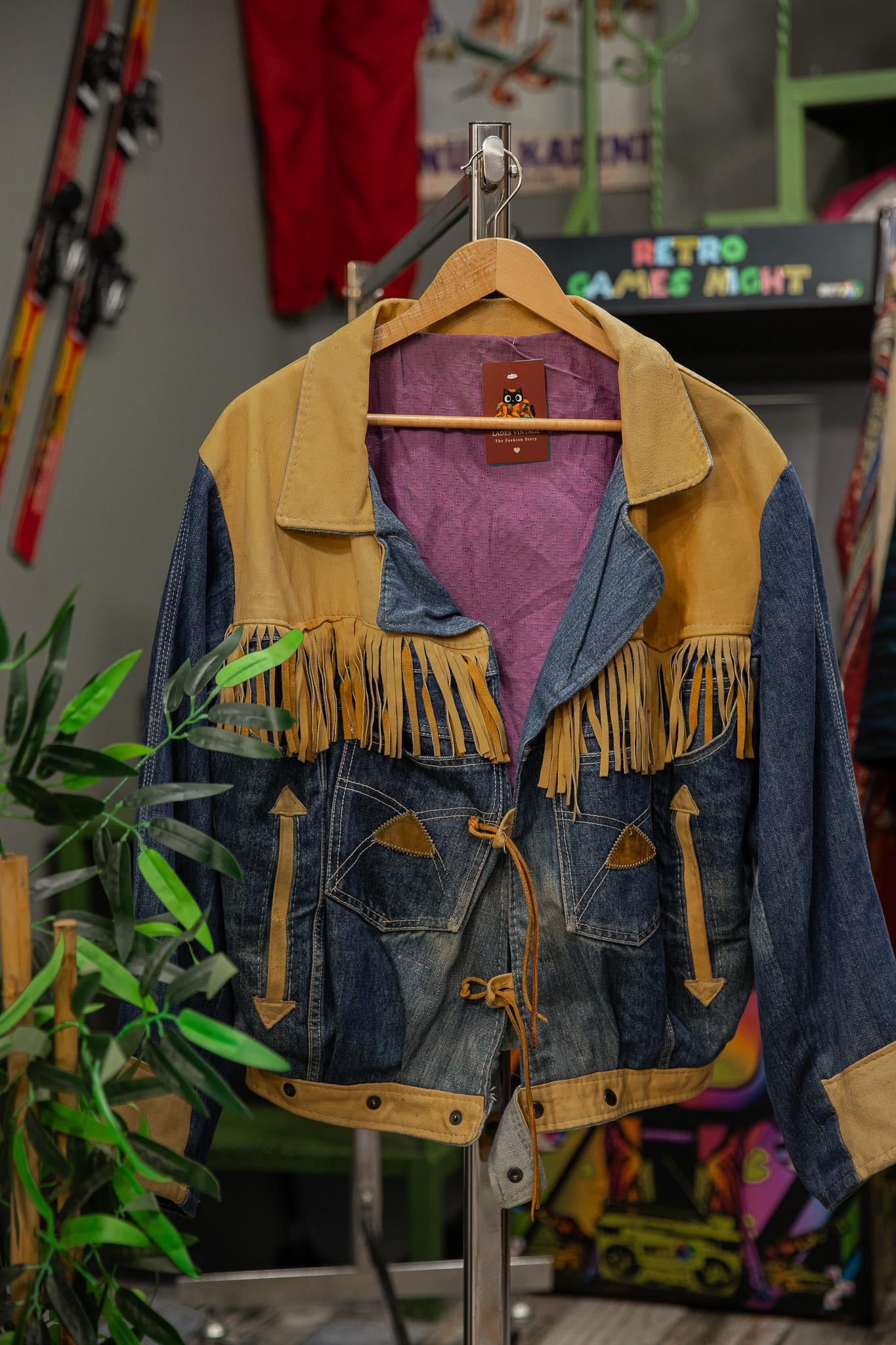 WESTERN MODEL KOT CEKET