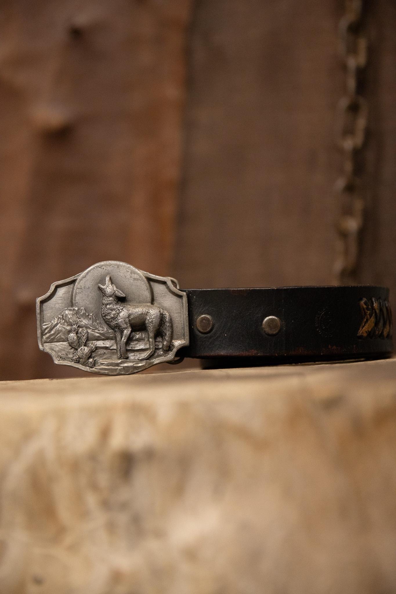Wolf Buckle Deri Kemer
