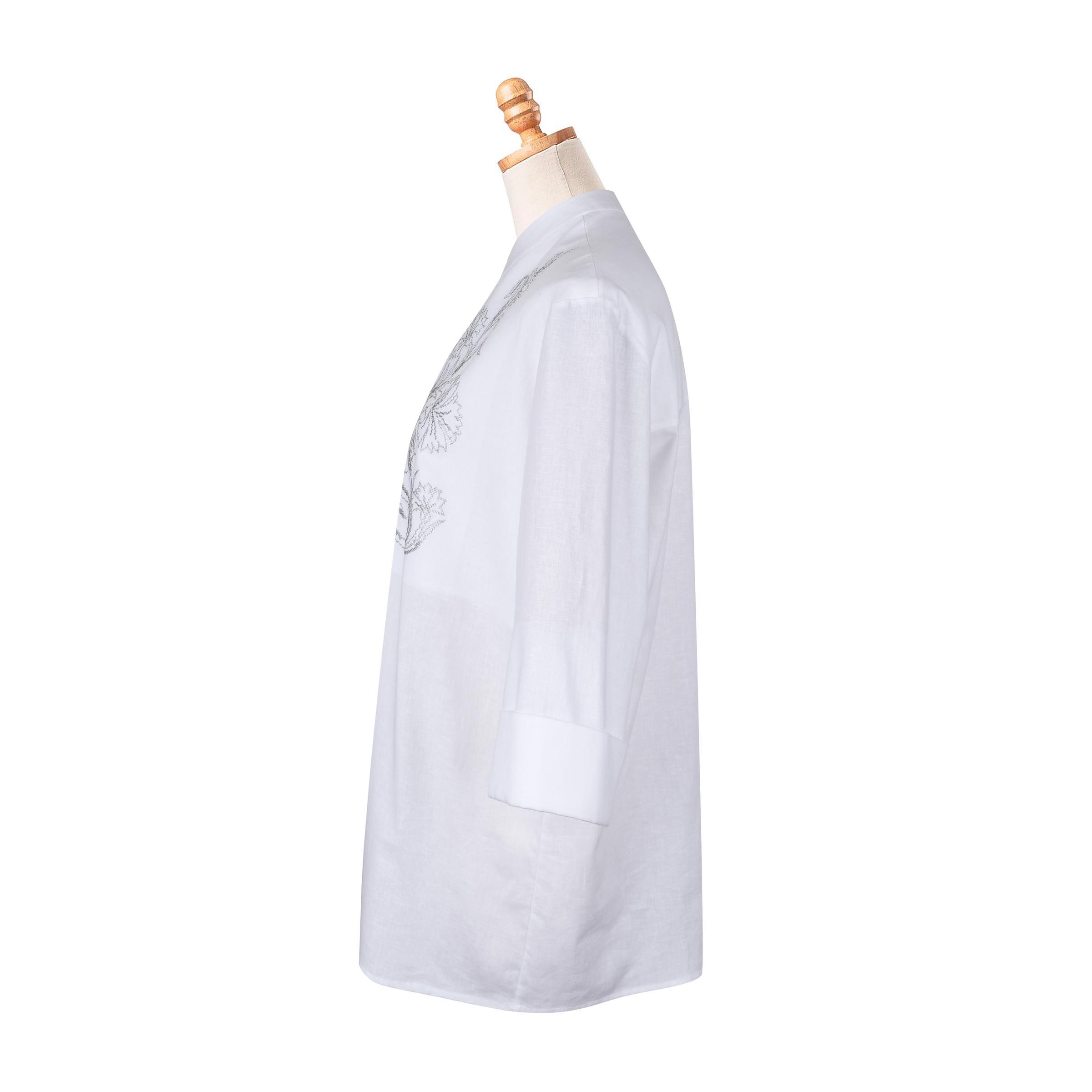 KARANFİL DESENLİ NAKIŞLI GÖMLEK