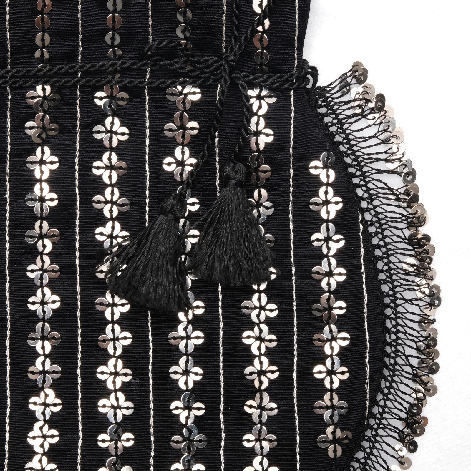 SİYAH PULLU ÇANTA 2