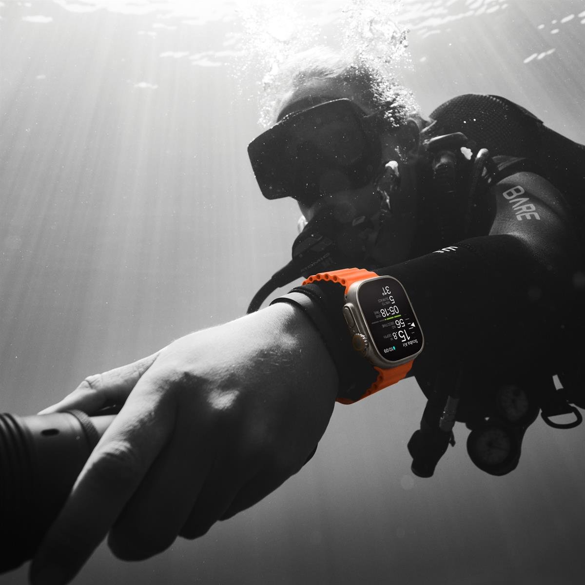 Apple Watch Ultra 2 GPS + Cellular 49mm Titanyum Kasa ve Beyaz Ocean Kordon - MREJ3TU/A