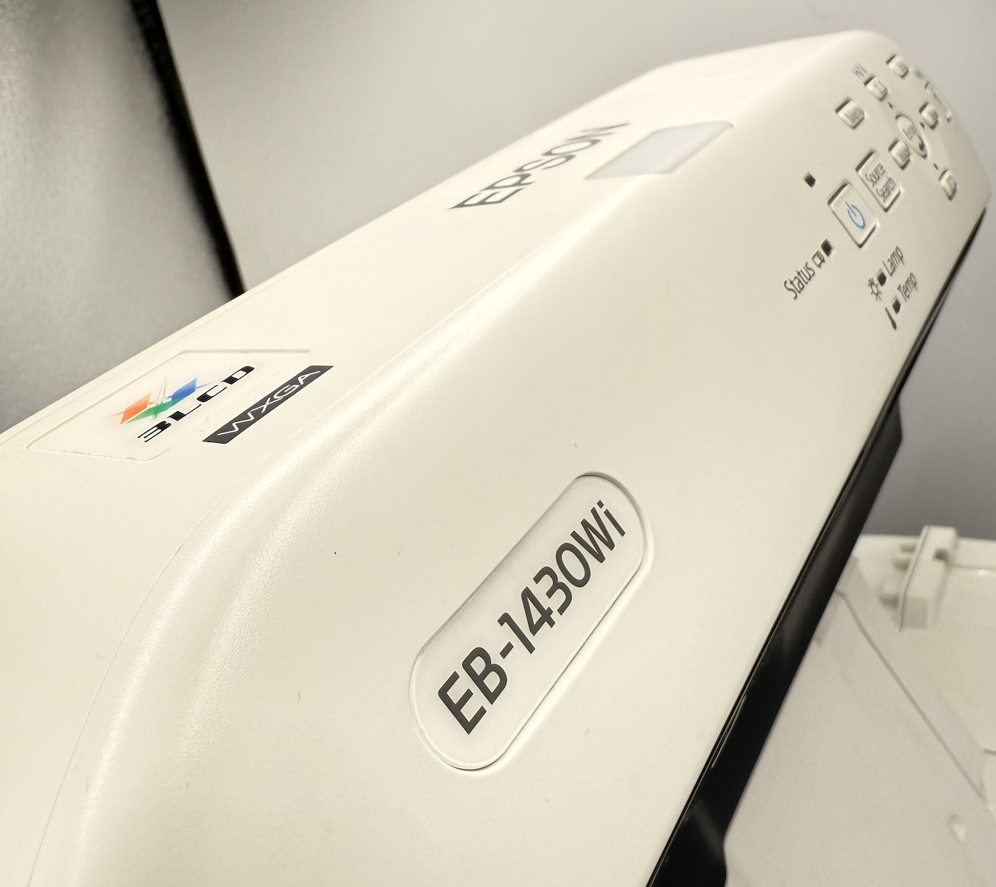 Epson EB-1430Wi Projeksiyon Cihazı - Ultra Short Throw