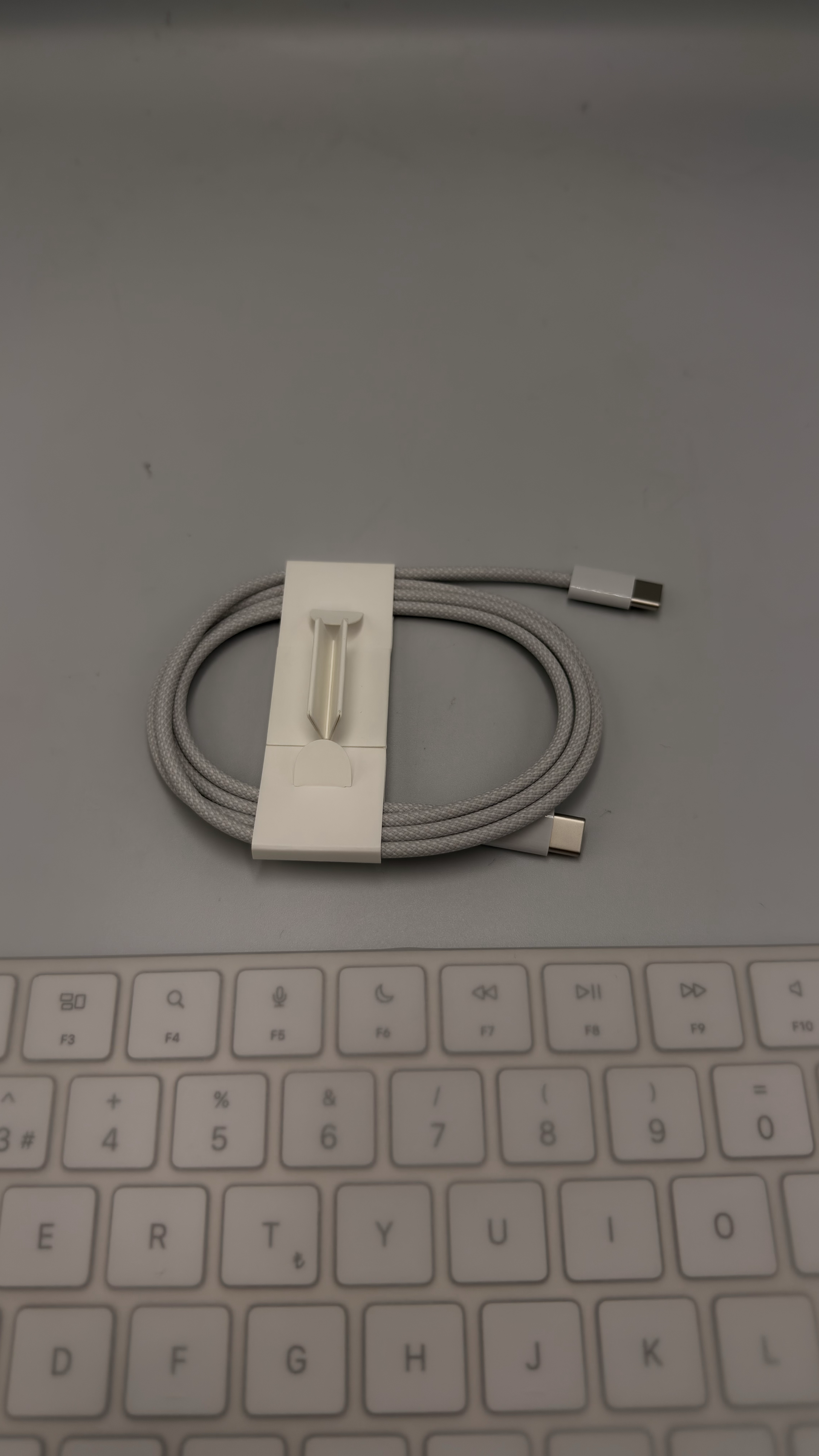 Magic Keyboard with Touch ID  - TR Q GÜMÜŞ Magic Keyboard with Touch ID  - TR Q USB C KABLO DAHİL 