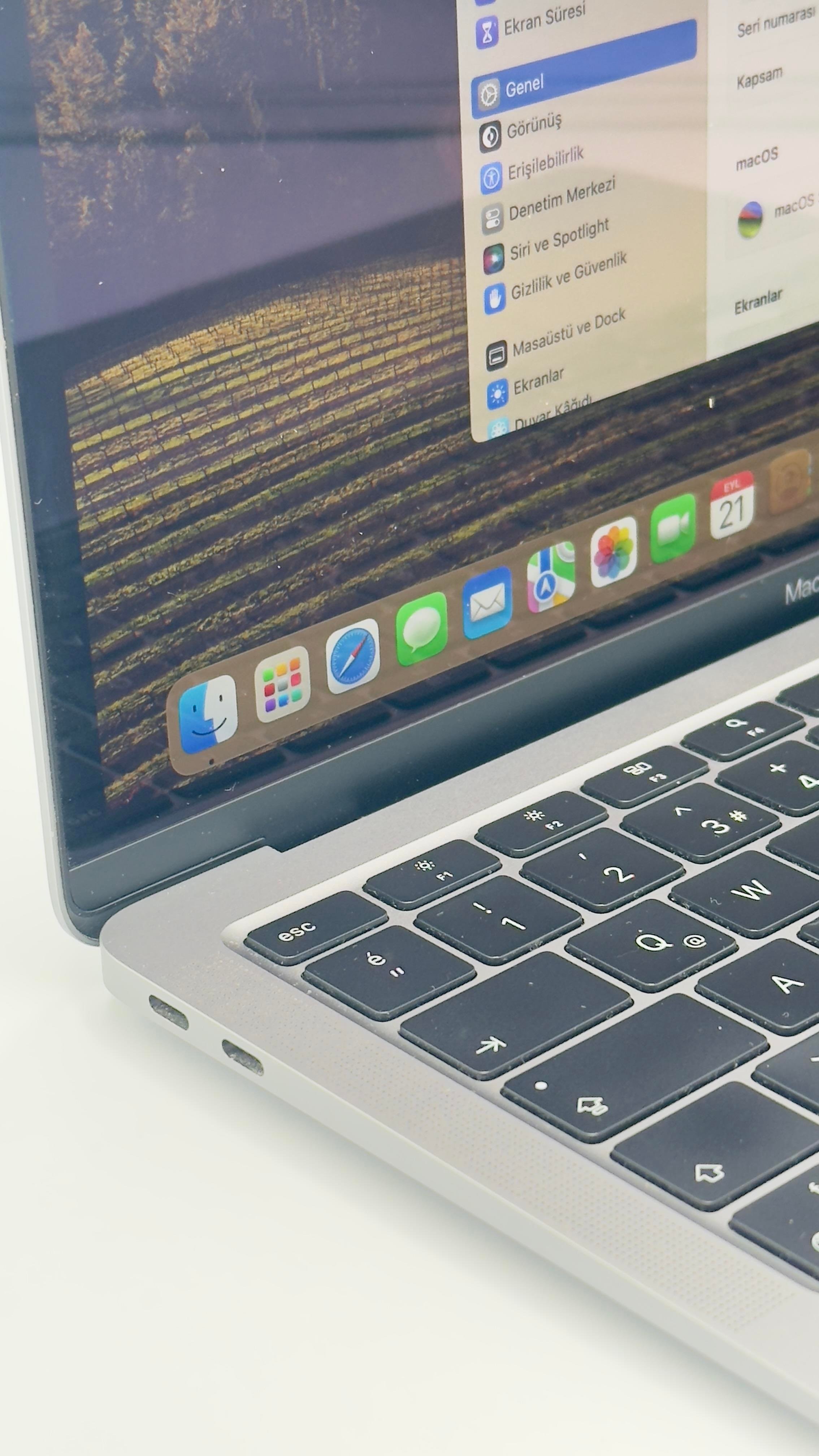 MacBook Air (M1,2020) 13.3 GRAY 8C CPU 7C GPU 16GB 256GB Z1240009KTU/A_2ND
