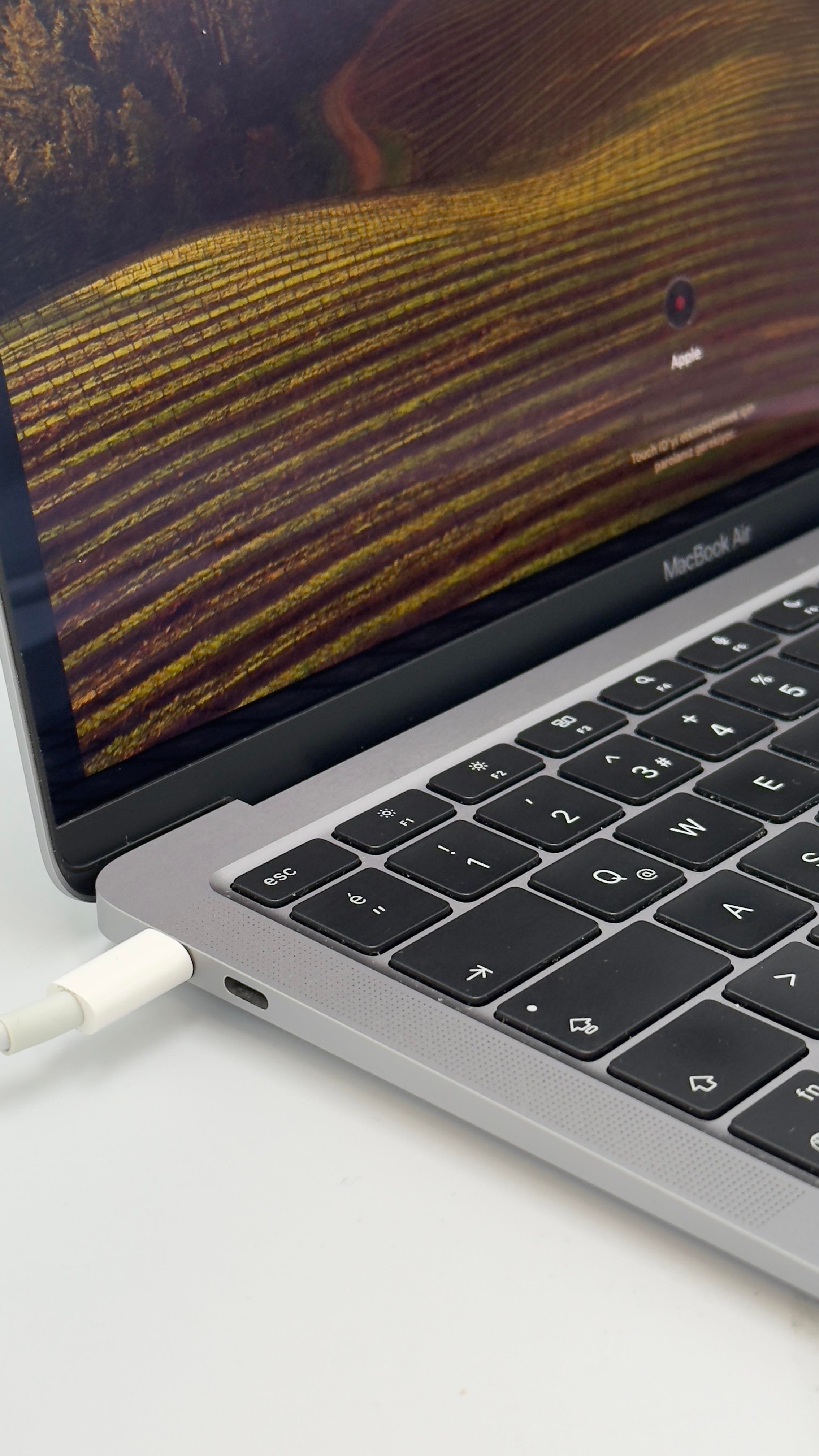 MacBook Air (M1,2020) 13.3 GRAY 8C CPU 7C GPU 16GB 256GB Z1240009KTU/A_2ND