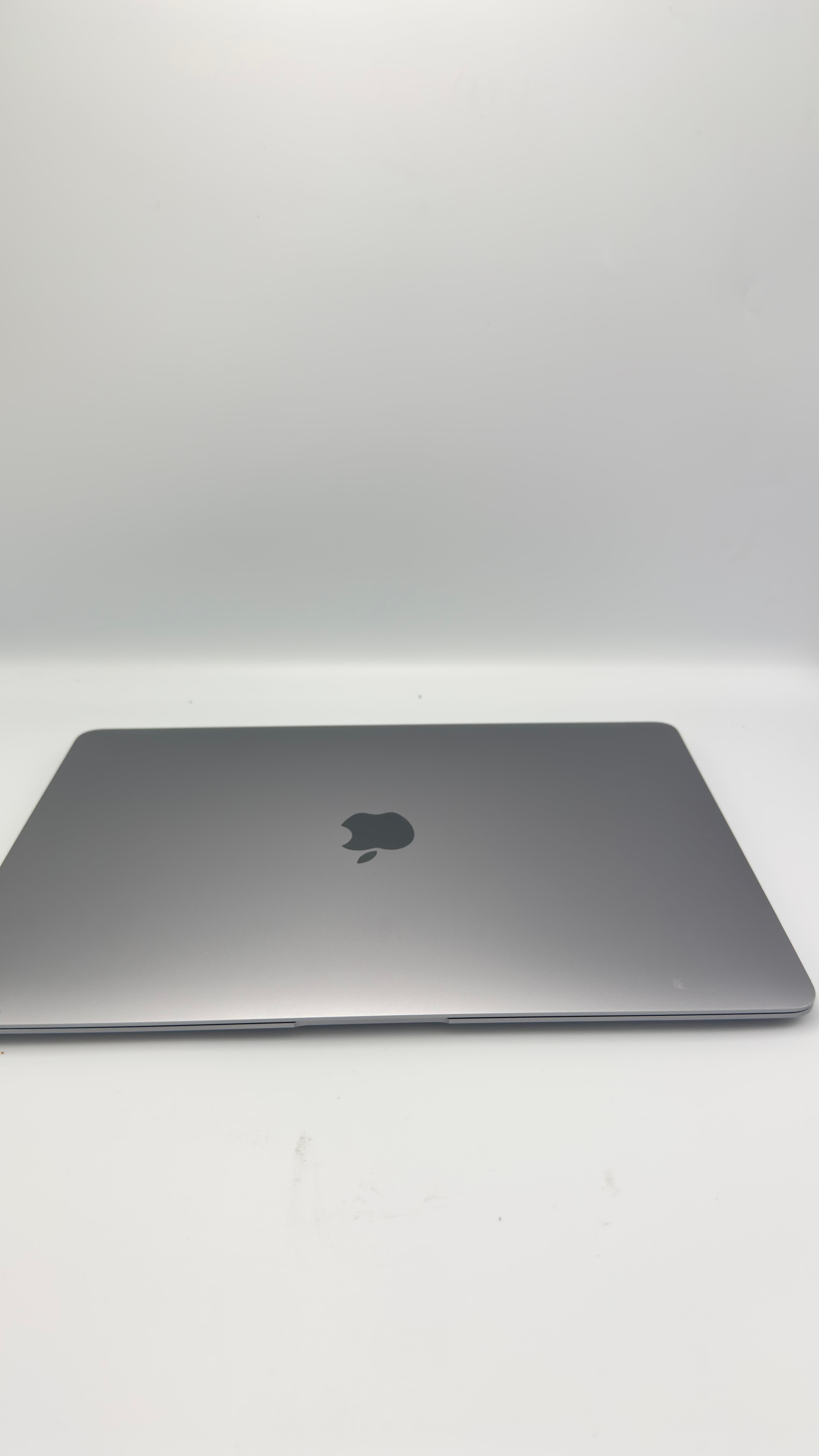 MacBook Air (M1,2020) 13.3 GRAY 8C CPU 7C GPU 16GB 256GB Z1240009KTU/A_2ND