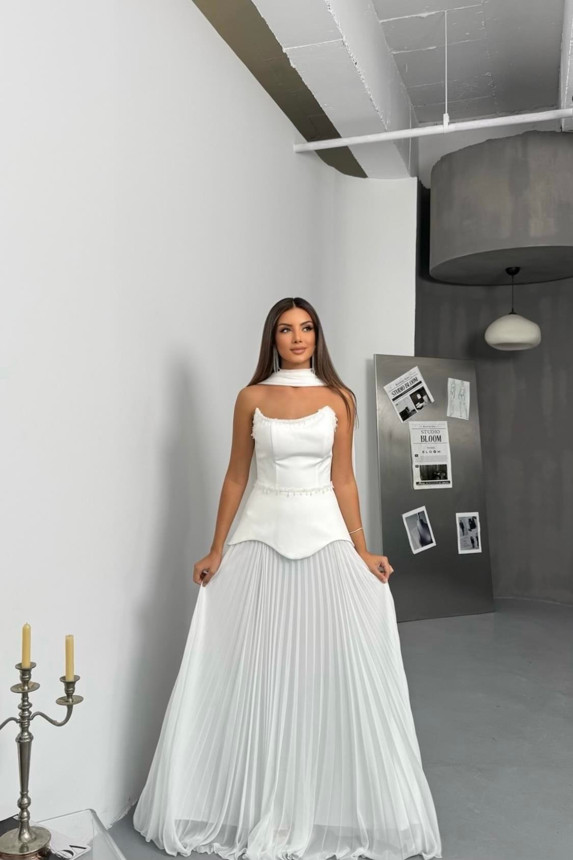 Piliseli Krep İşlemeli Alt Şifon Tek Parça Abiye Elbise - Beyaz