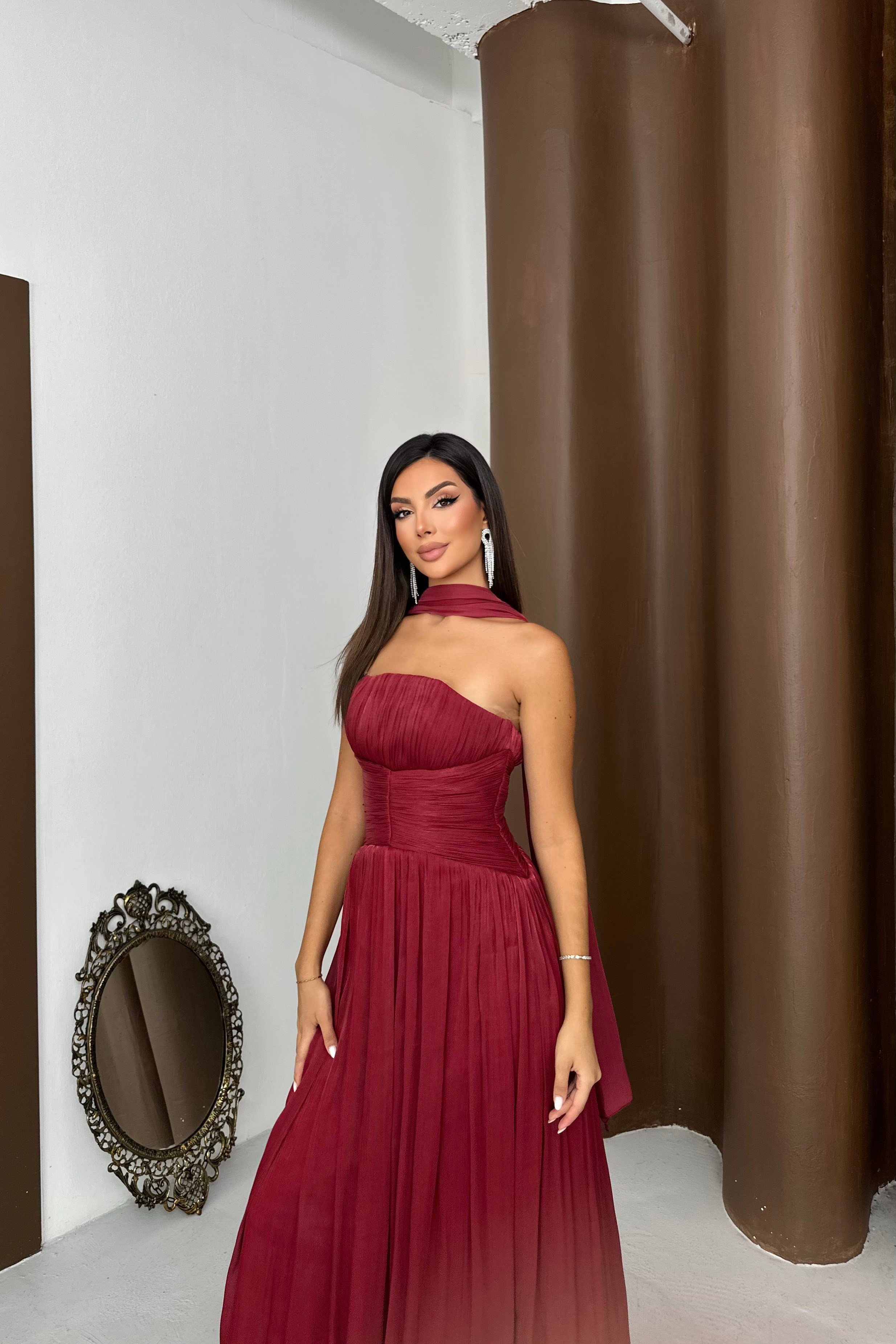 Şallı Büzgülü Straplez Organze Janjan Abiye Elbise - Bordo