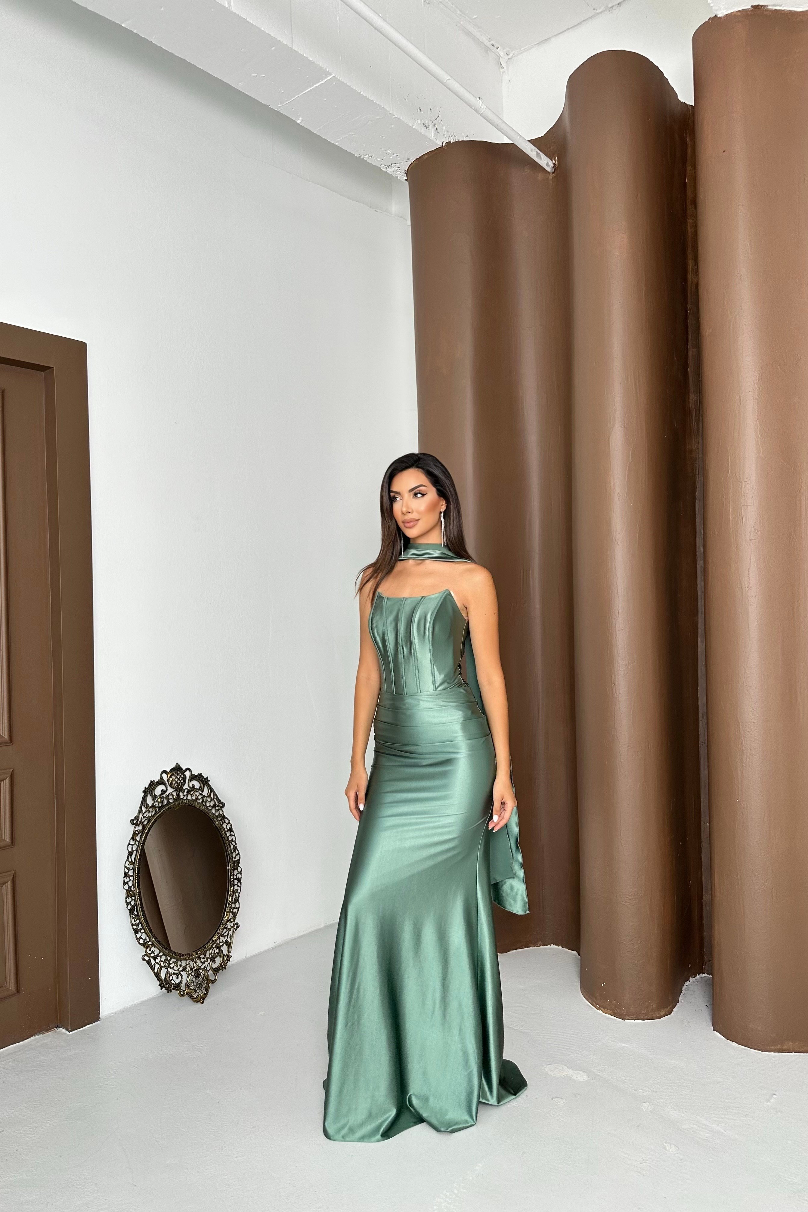Şallı Ve Balenli Straplez Örme Saten Abiye Elbise - Mint Yeşili