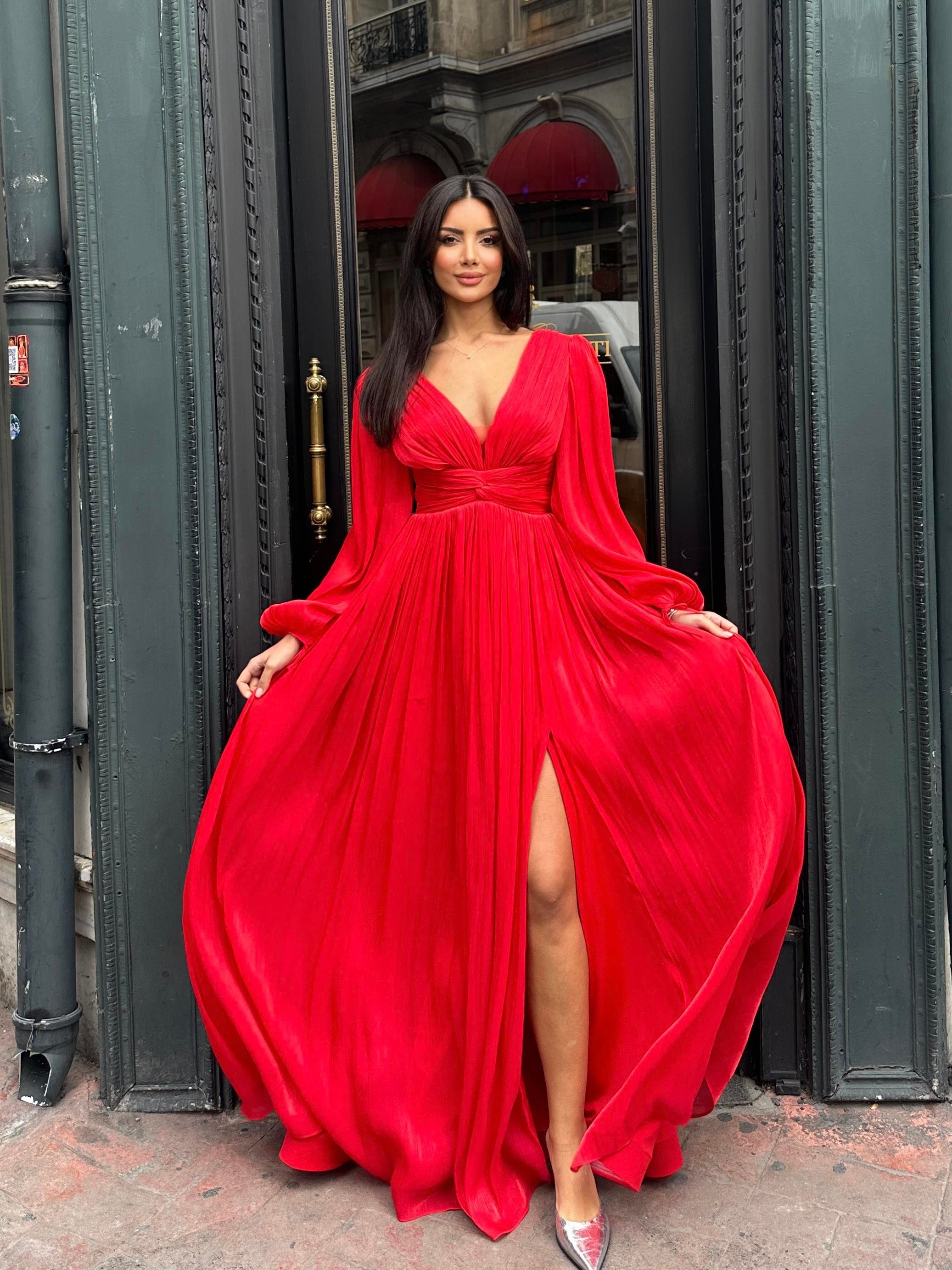 Şık Uzun Kollu Tasarım Abiye Elbise Valentino - Kırmızı