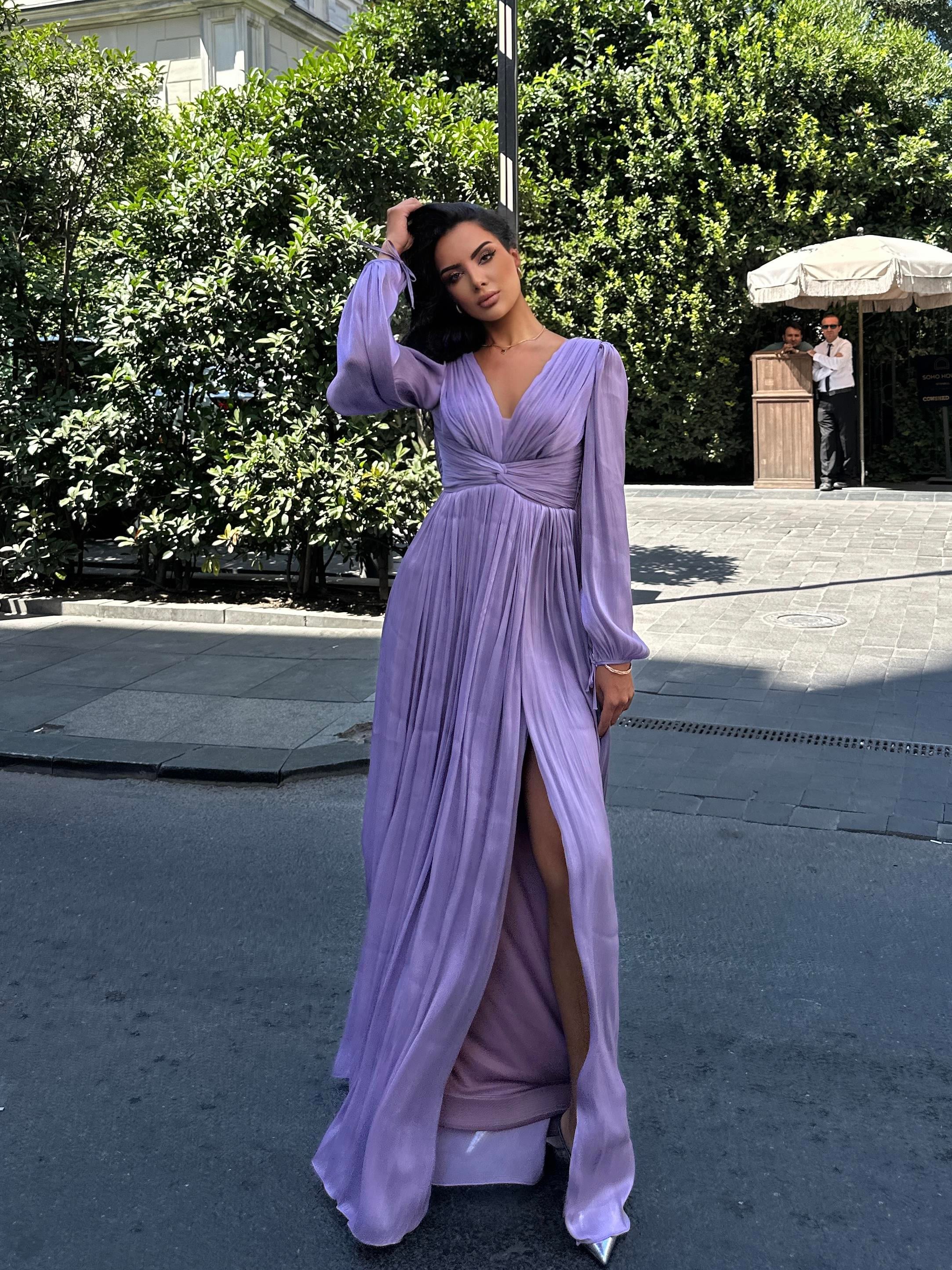 Şık Uzun Kollu Tasarım Abiye Elbise Valentino - Lila