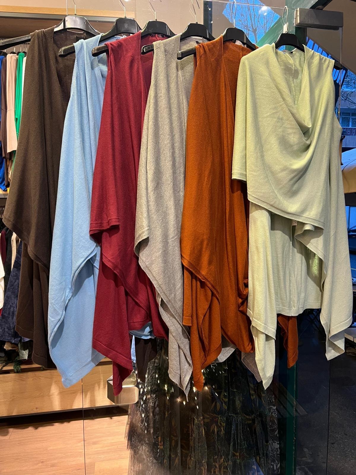 12 Kullanımlı Triko Yelek