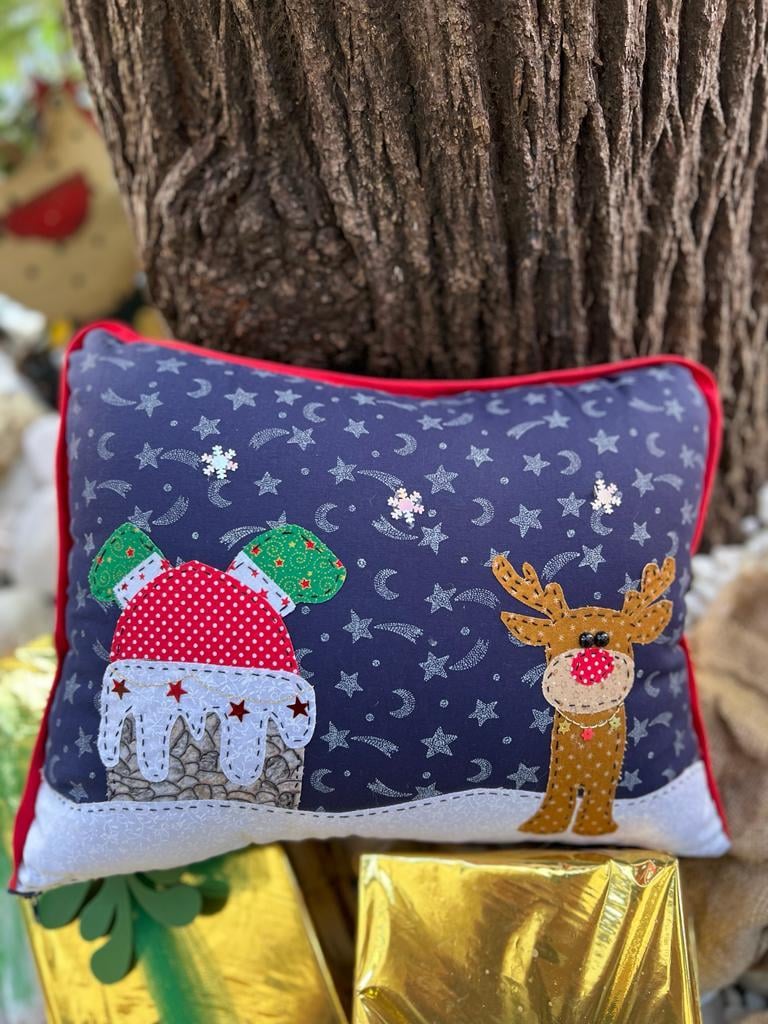 Geyik Ve Ev Patchwork Kırlent Yastık