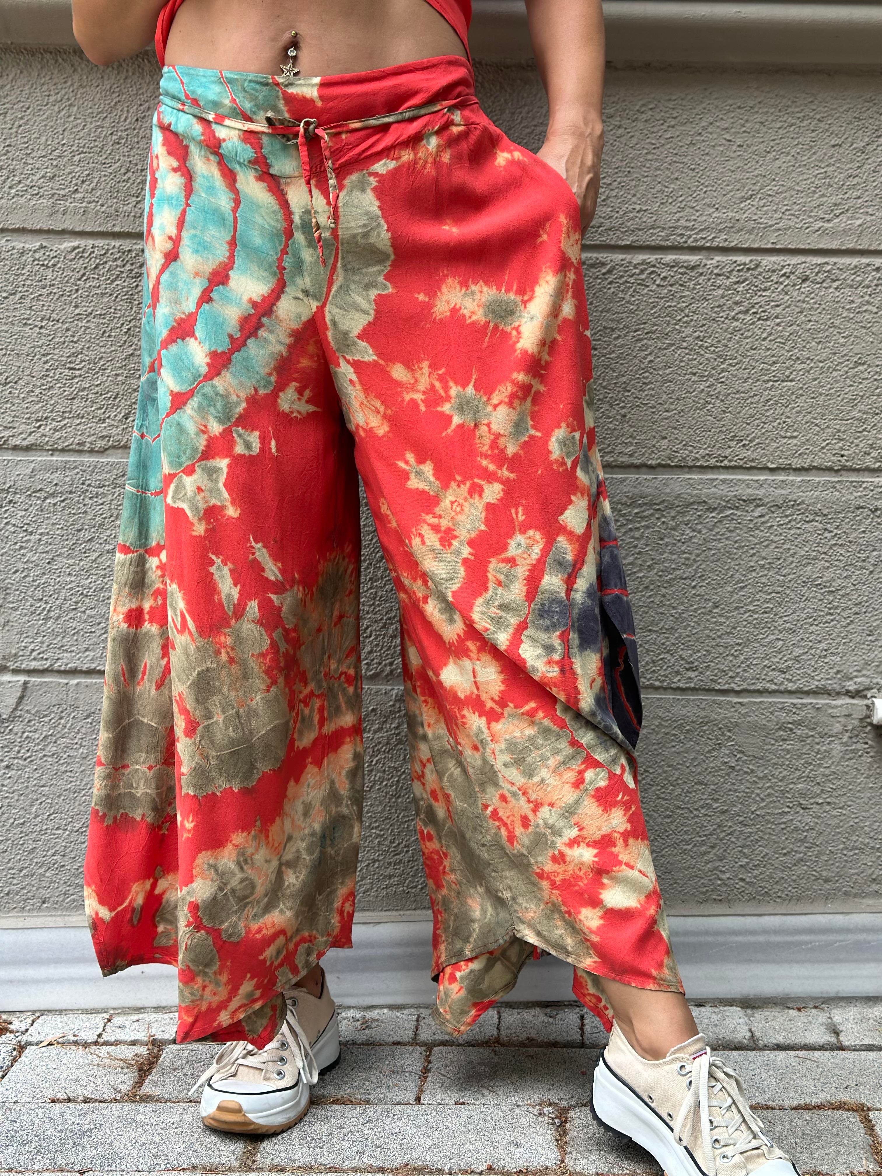 Mercan Batik Yırtmaçlı Pantolon