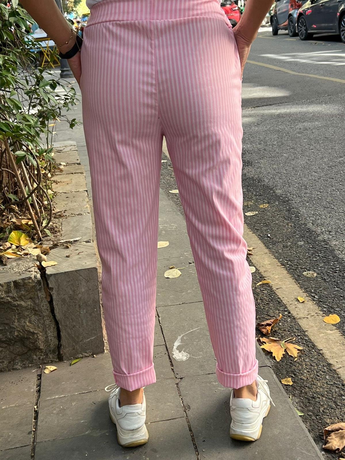 Pembe Çizgili Likralı Pantolon