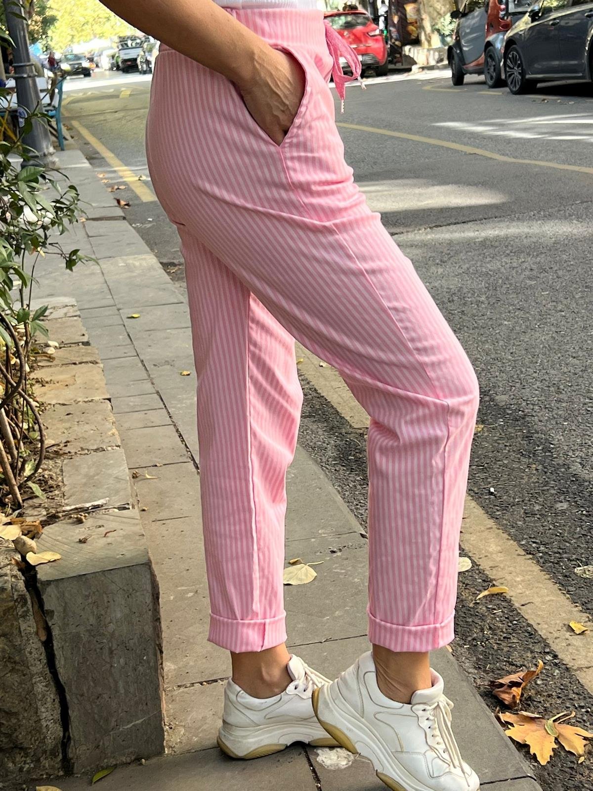 Pembe Çizgili Likralı Pantolon