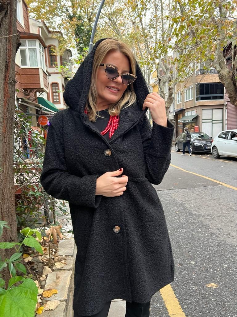 Siyah İthal Kapşonlu Buklet Kaban