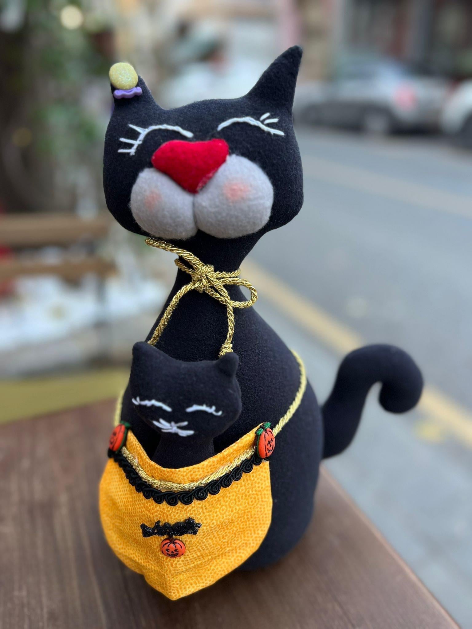 Siyah Kedi Stoper