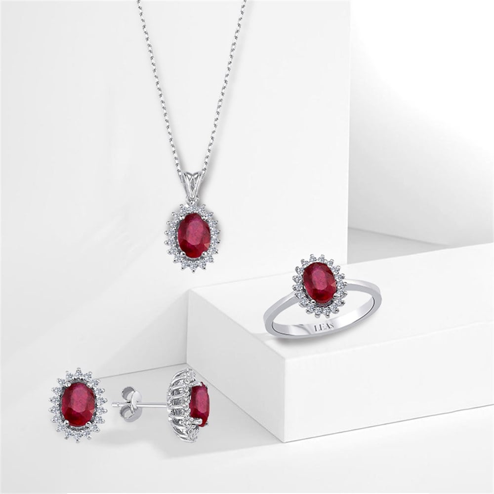 0.59 Karat Pırlanta Yakut Oval 3'lü Set