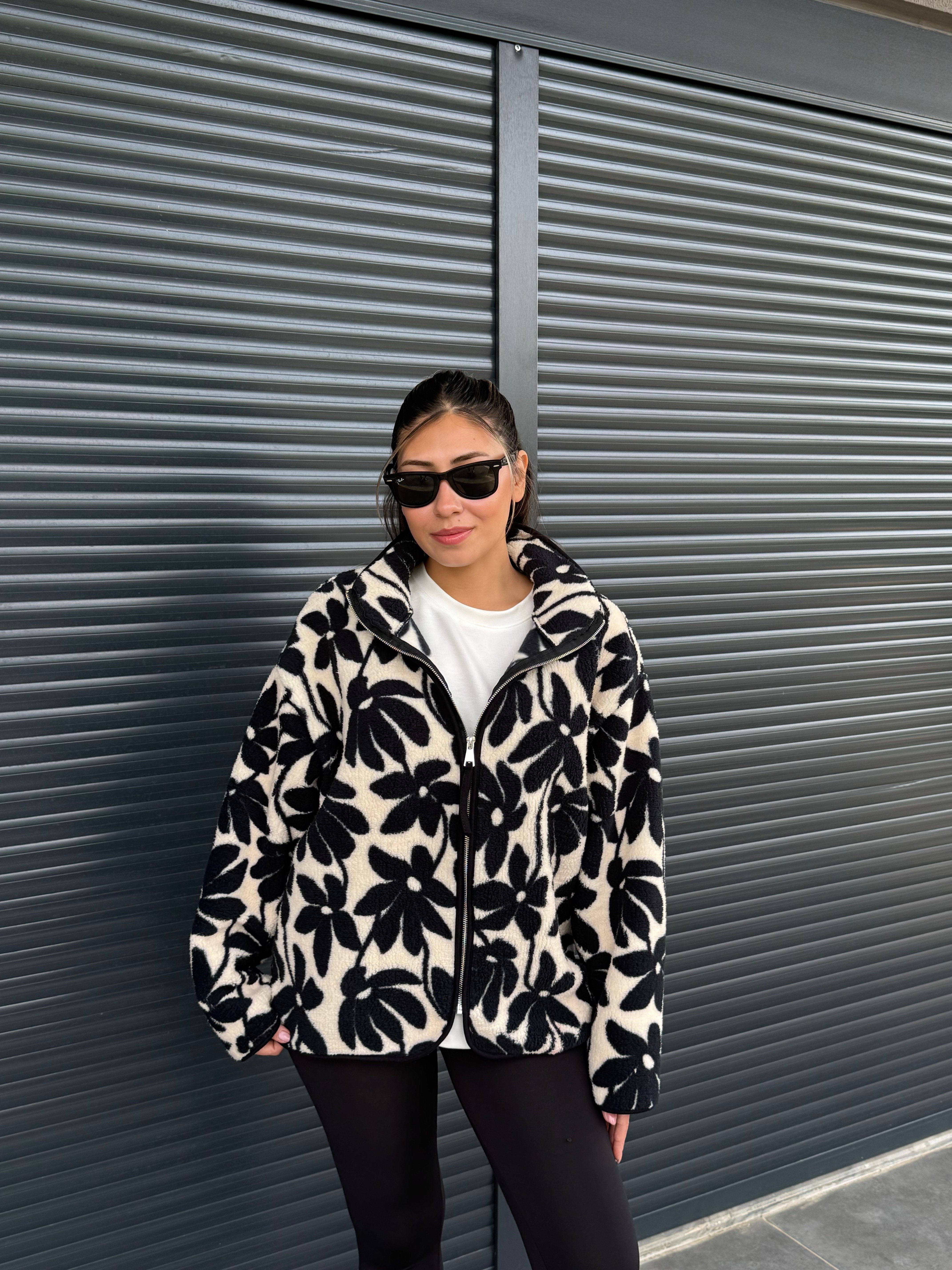 Çiçek Desenli Fermuarlı Polar Sweat Siyah