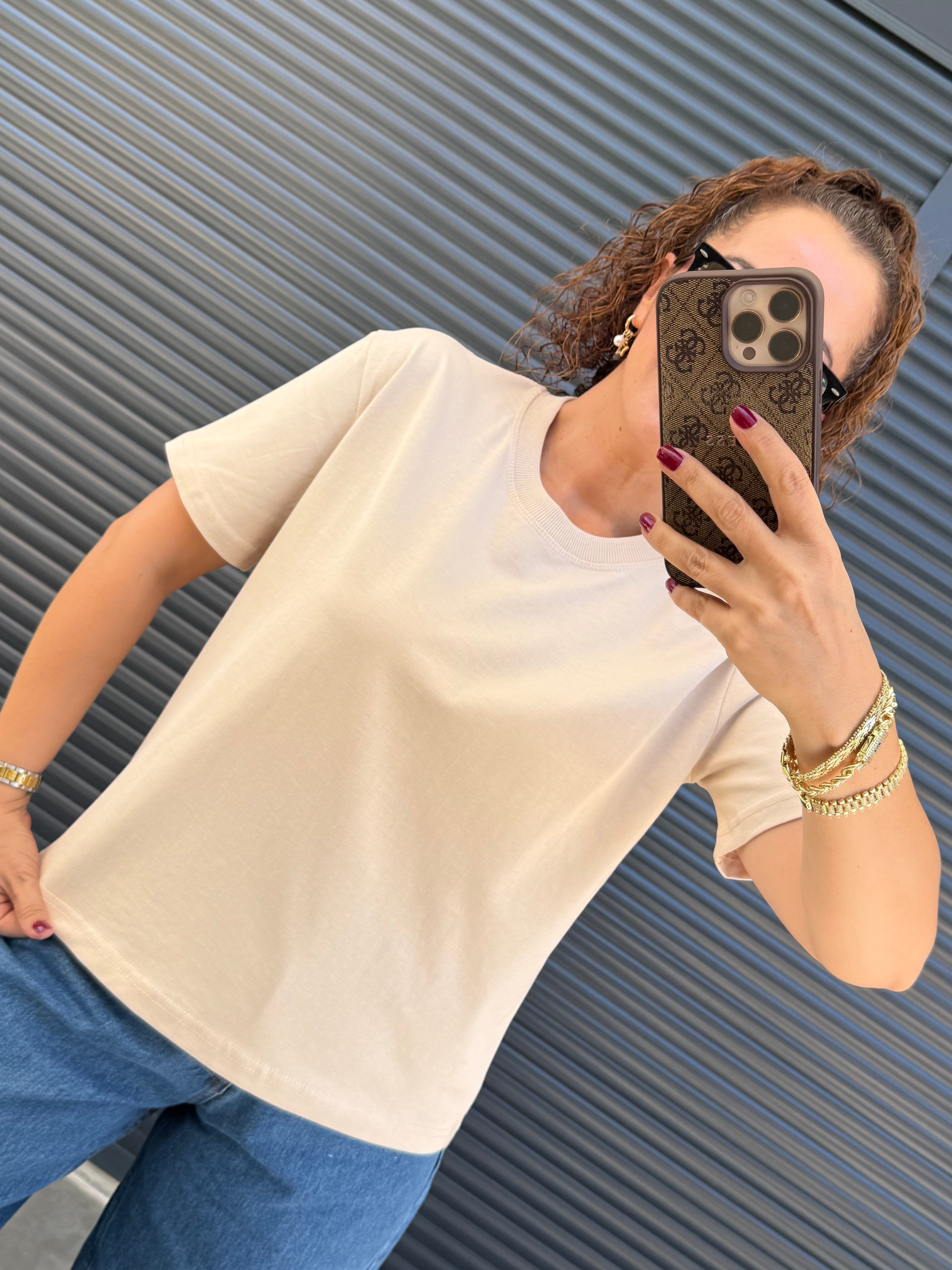 Dilvin Dekoratif Dikişli T-Shirt Taş