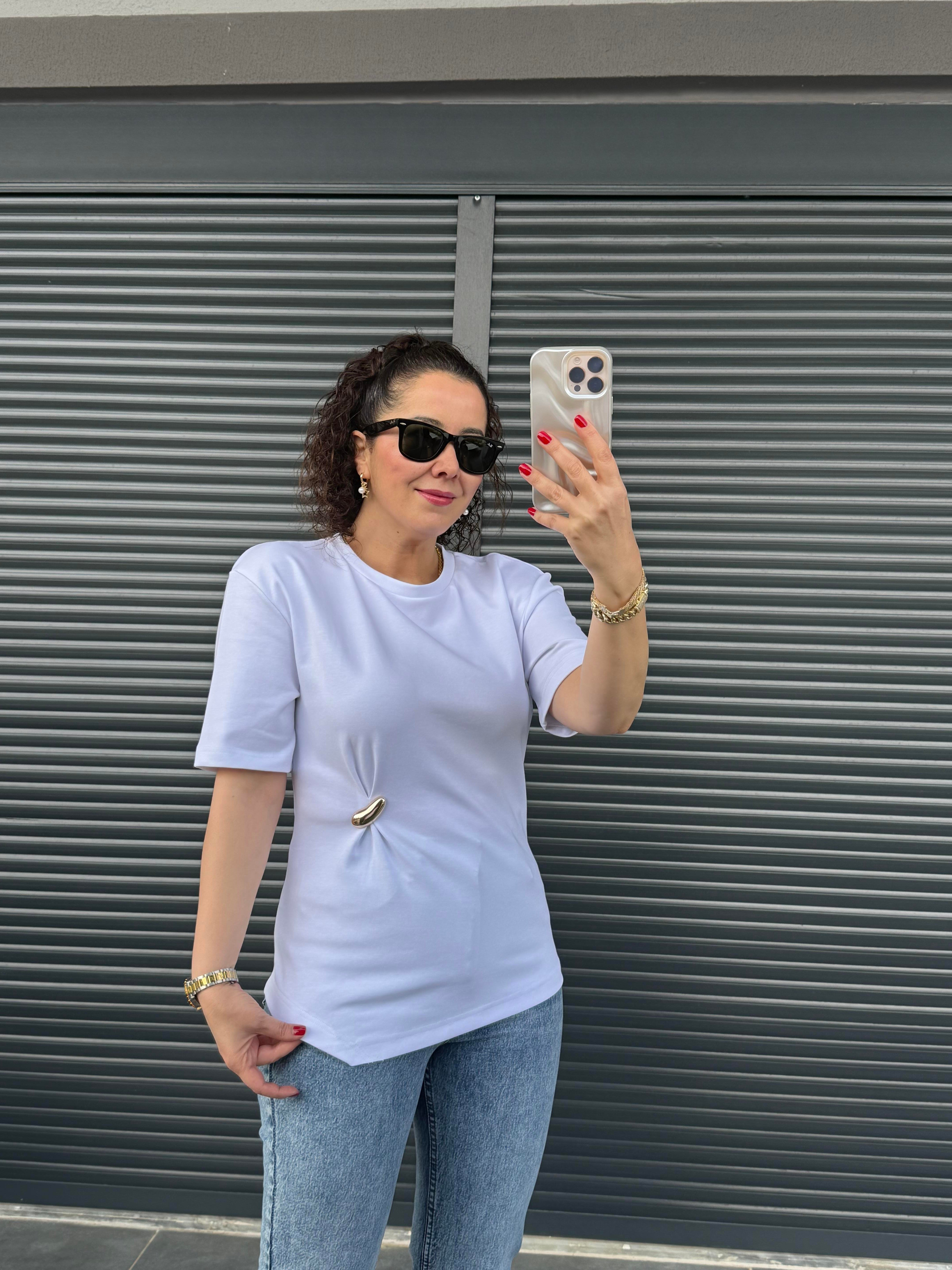 Dilvin Gold Aksesuar Detaylı T-shirt