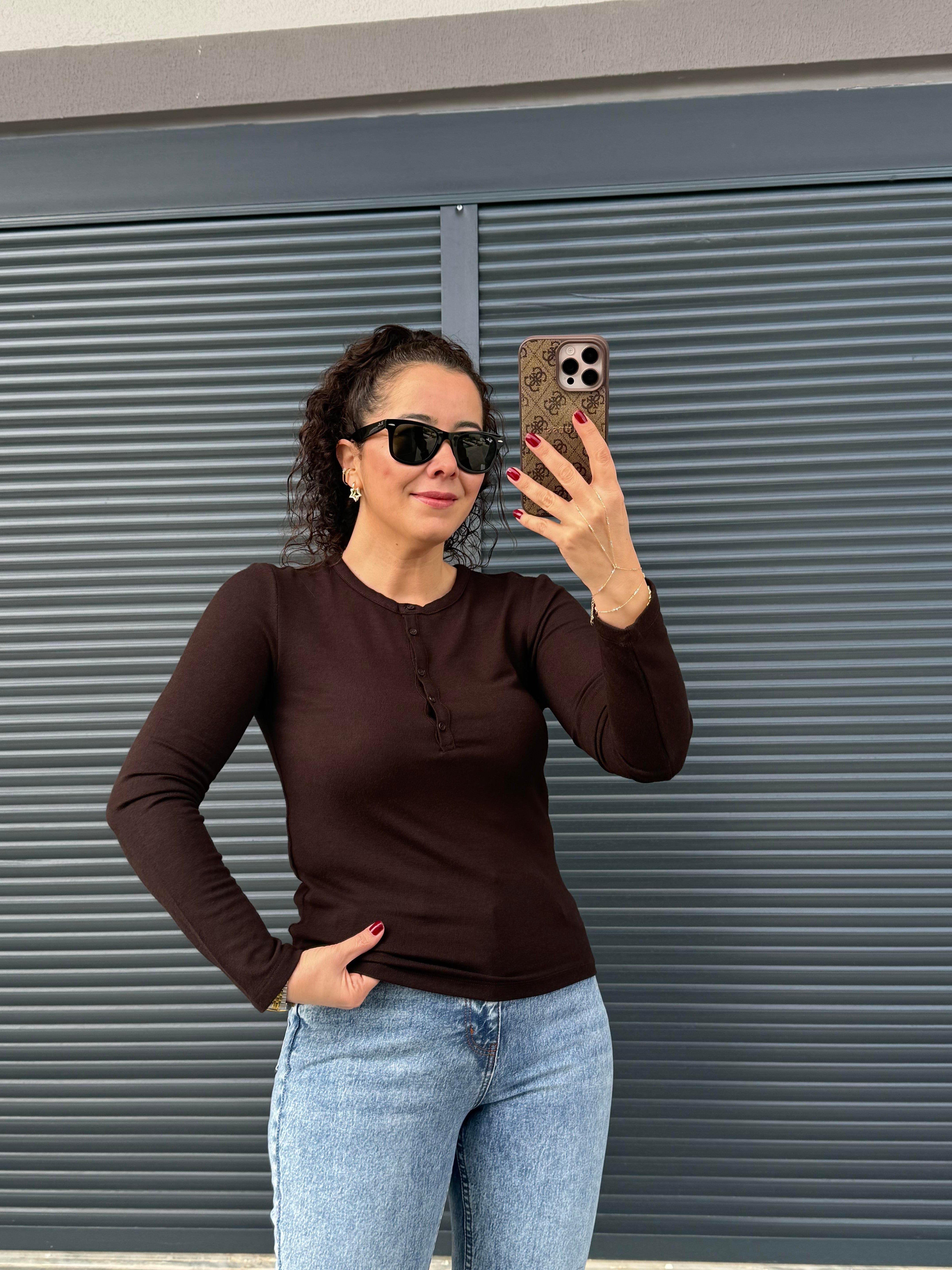 Dilvin Önü Düğmeli İnce Triko Bluz Acı Kahve