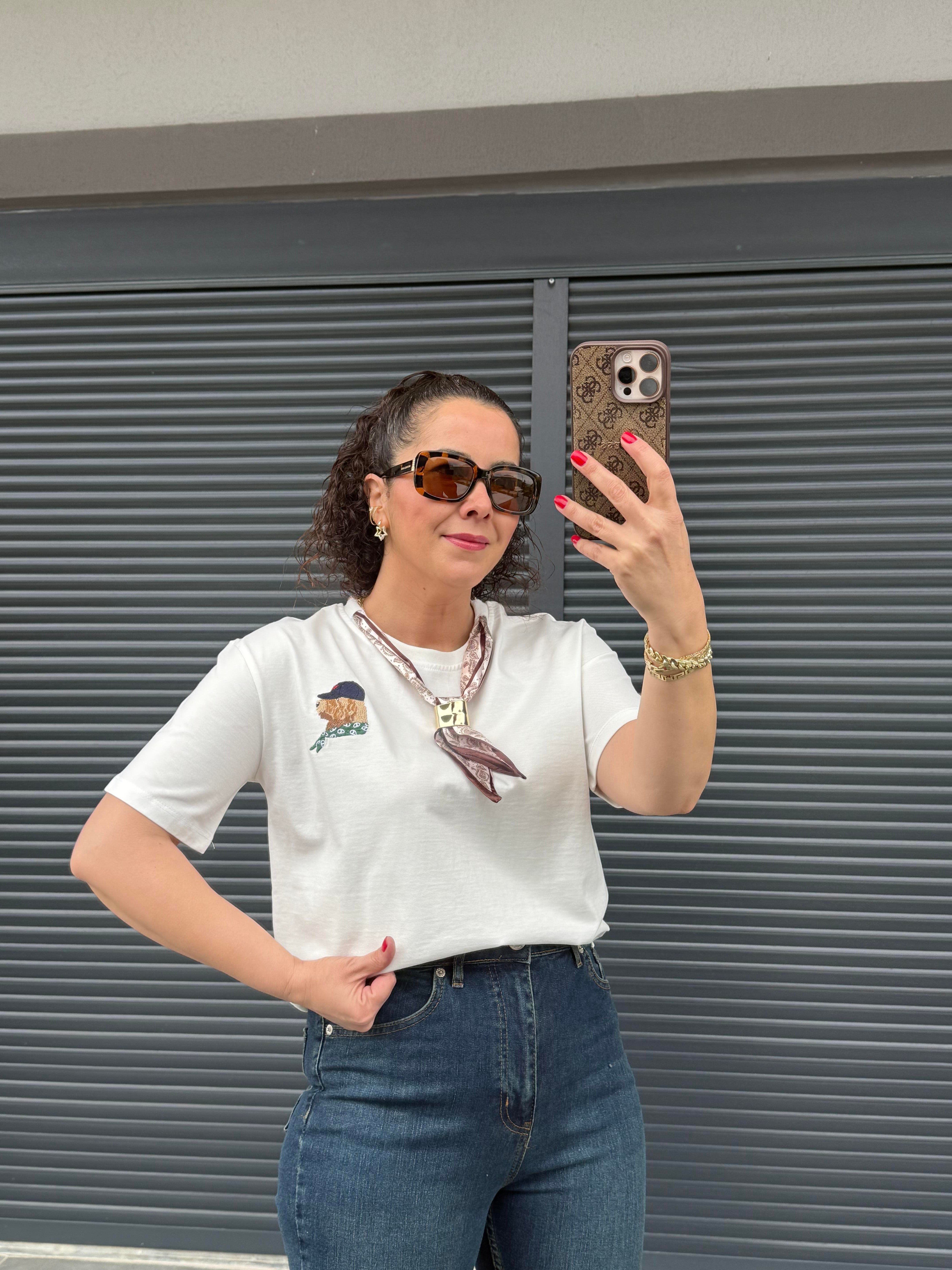 Fularlı Basıc T-shirt Beyaz