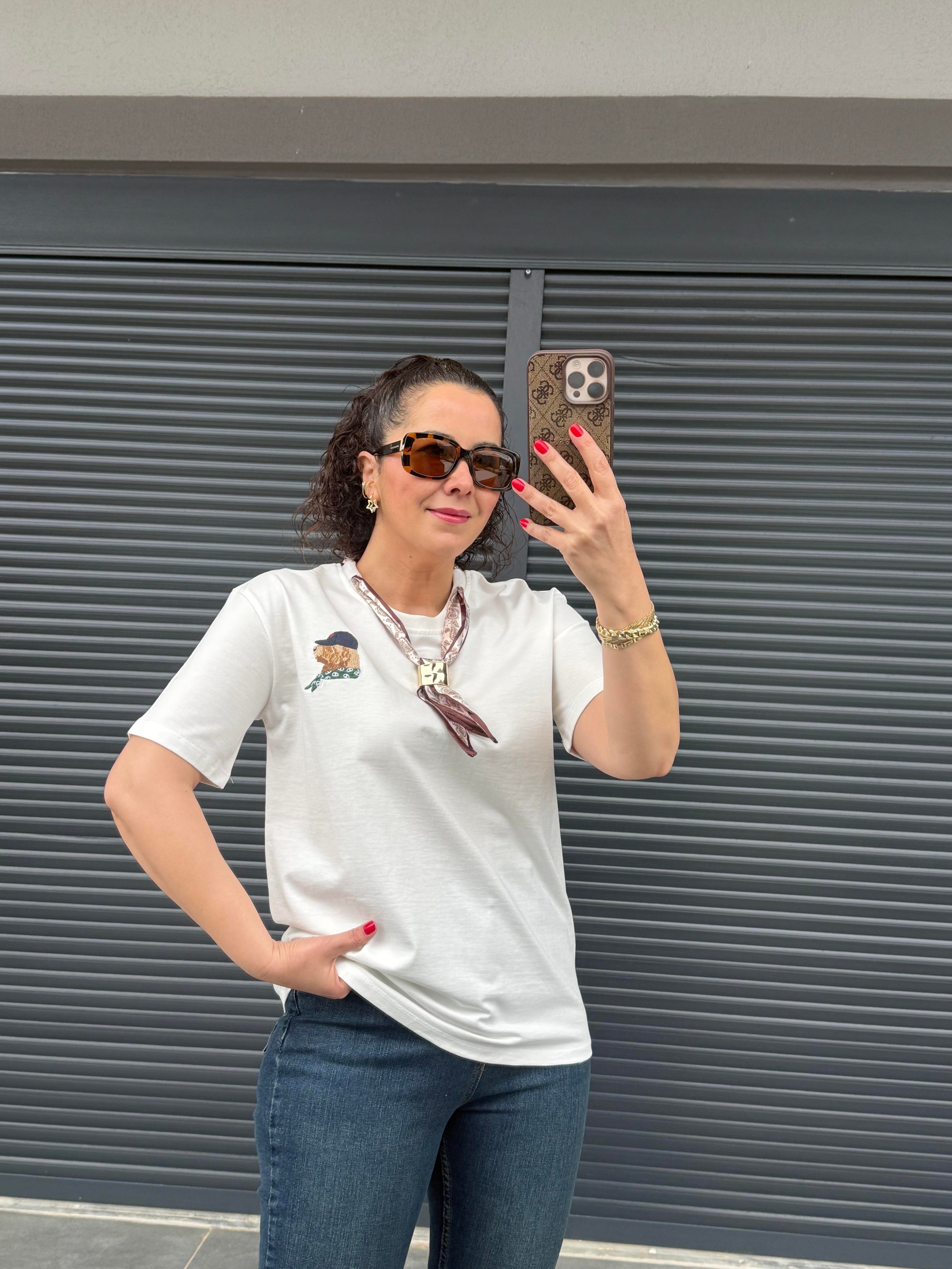 Fularlı Basıc T-shirt Beyaz