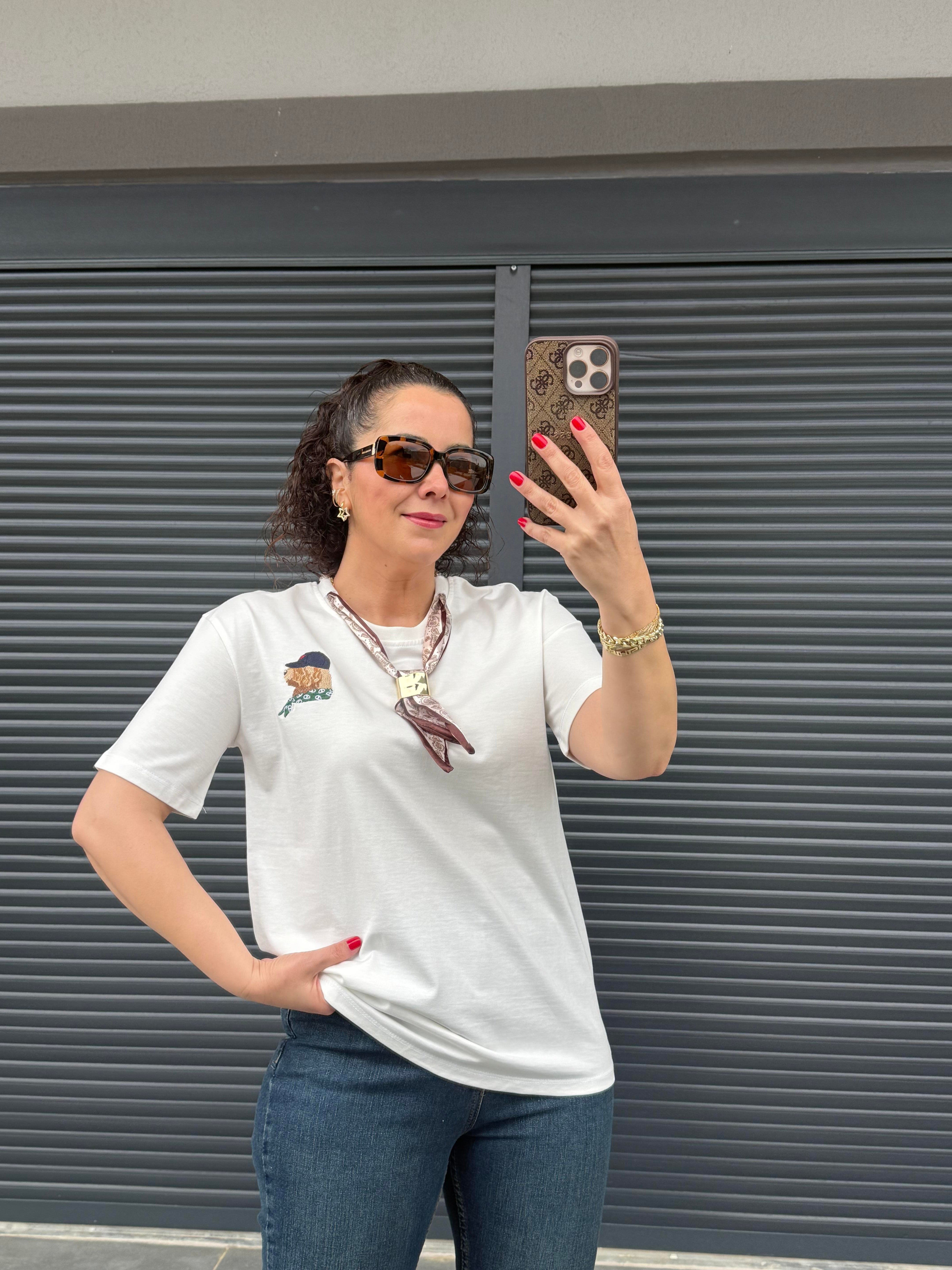 Fularlı Basıc T-shirt Beyaz