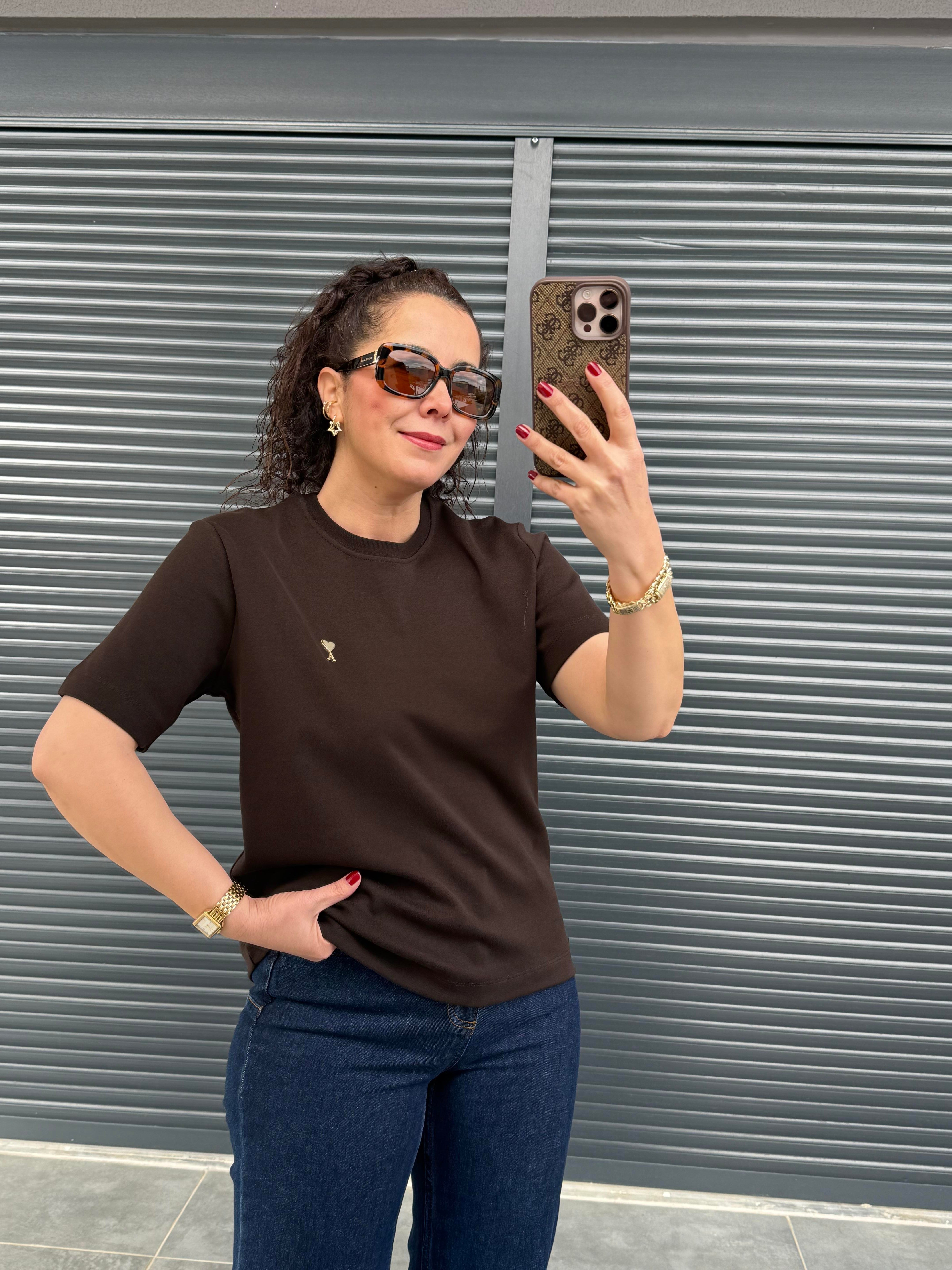 Gold Kalp Armalı Basıc T-shirt  Acı Kahve