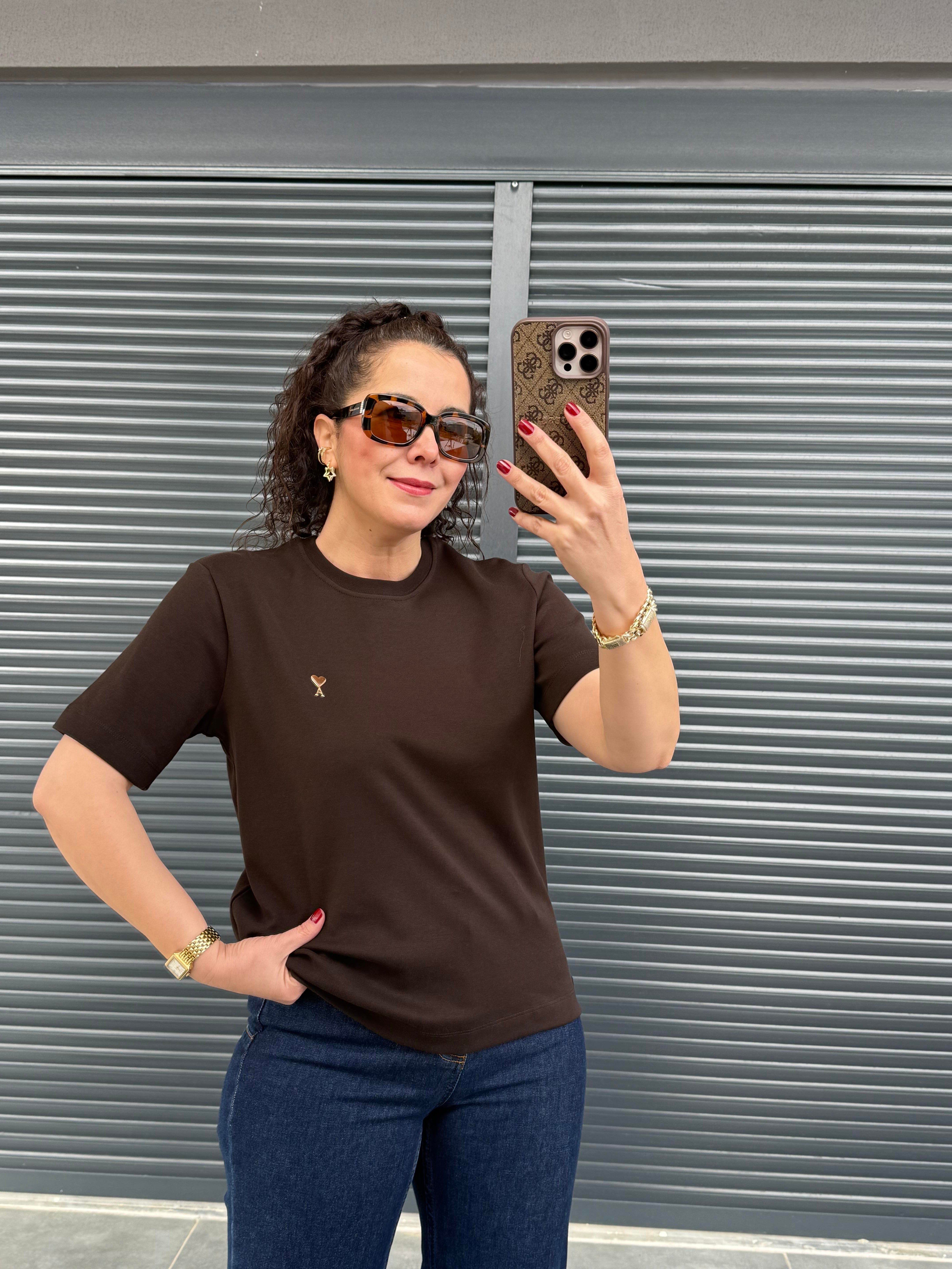 Gold Kalp Armalı Basıc T-shirt  Acı Kahve