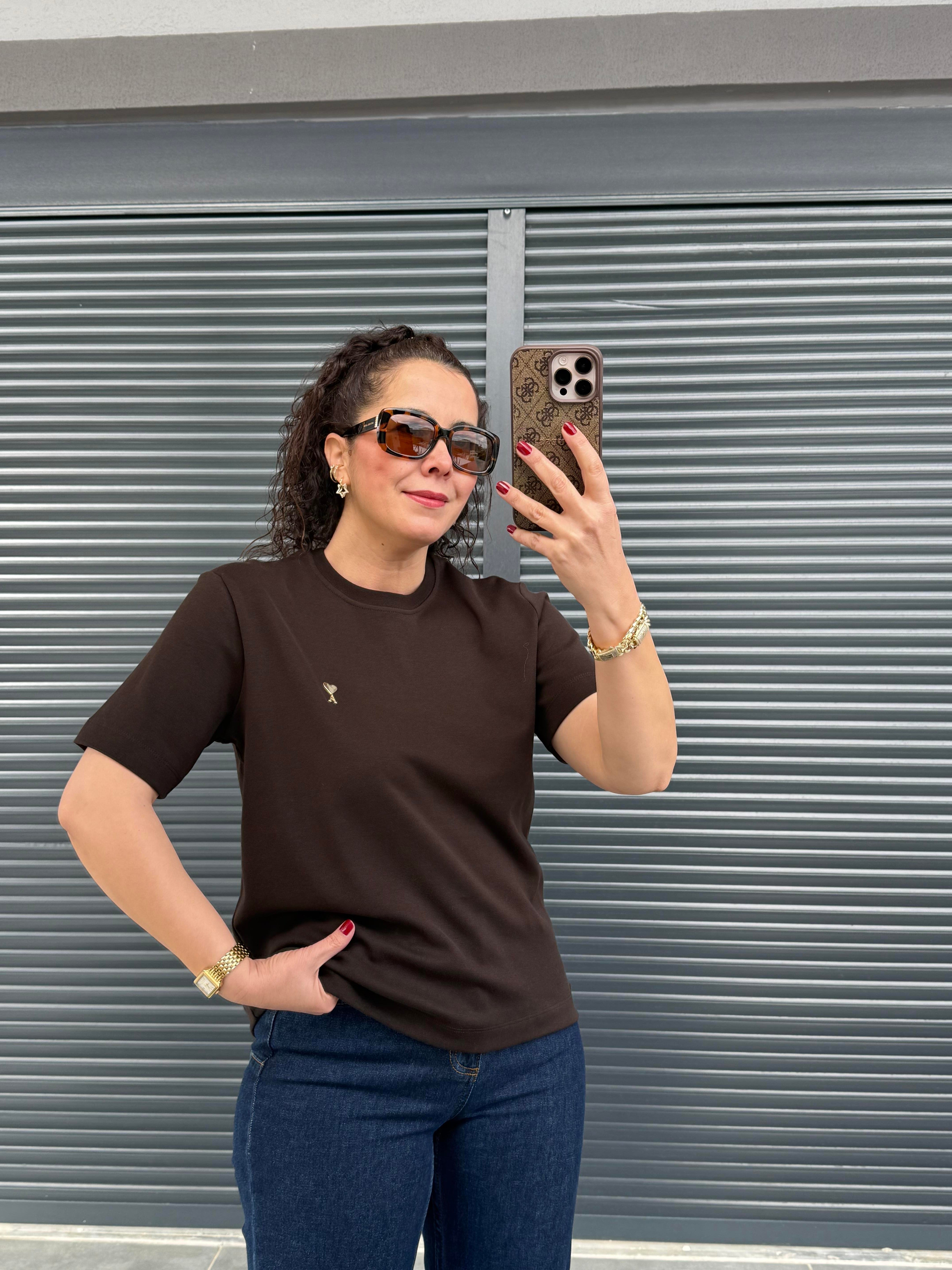 Gold Kalp Armalı Basıc T-shirt  Acı Kahve