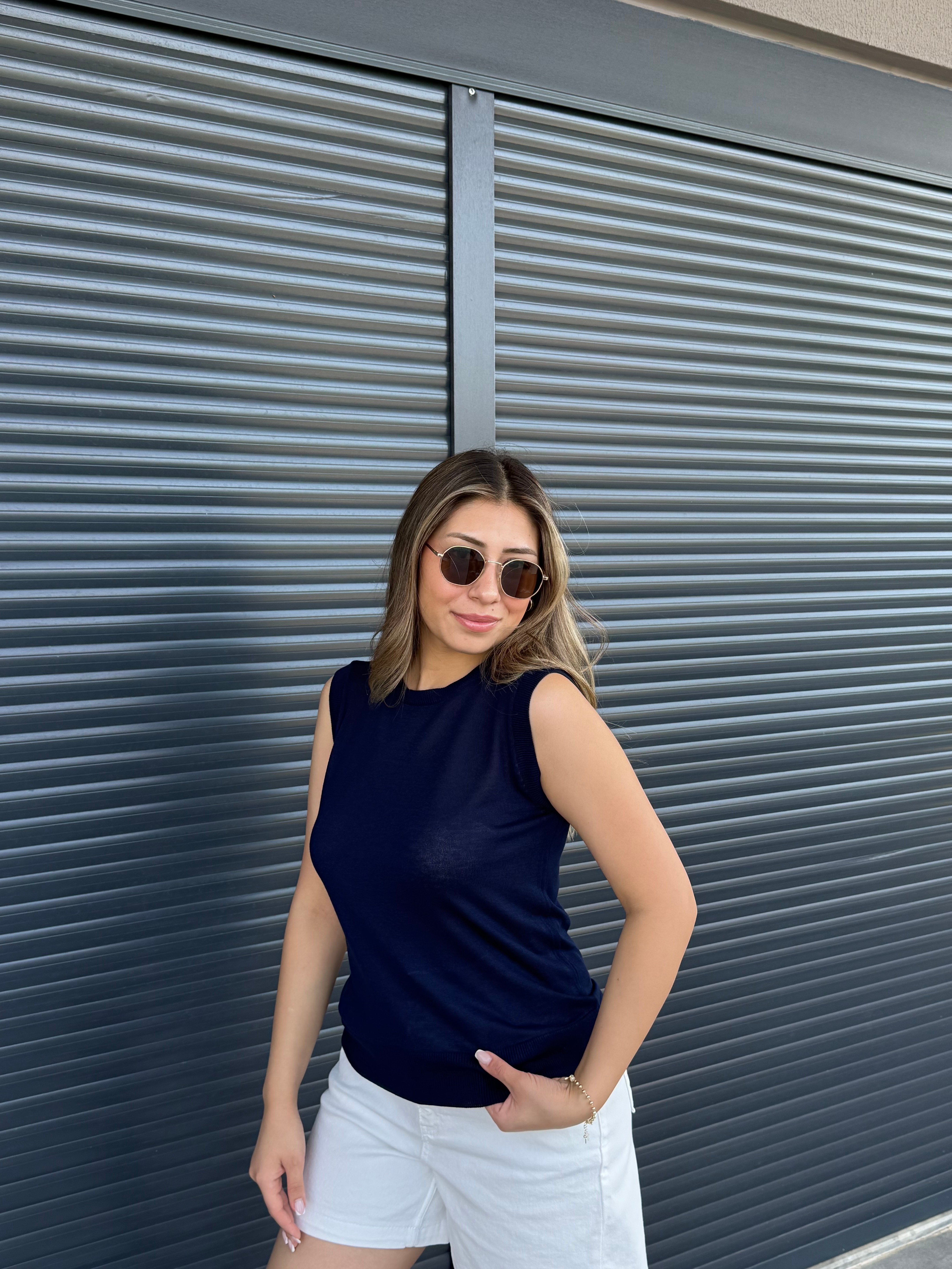 İnce Triko Kolsuz Bluz Lacivert