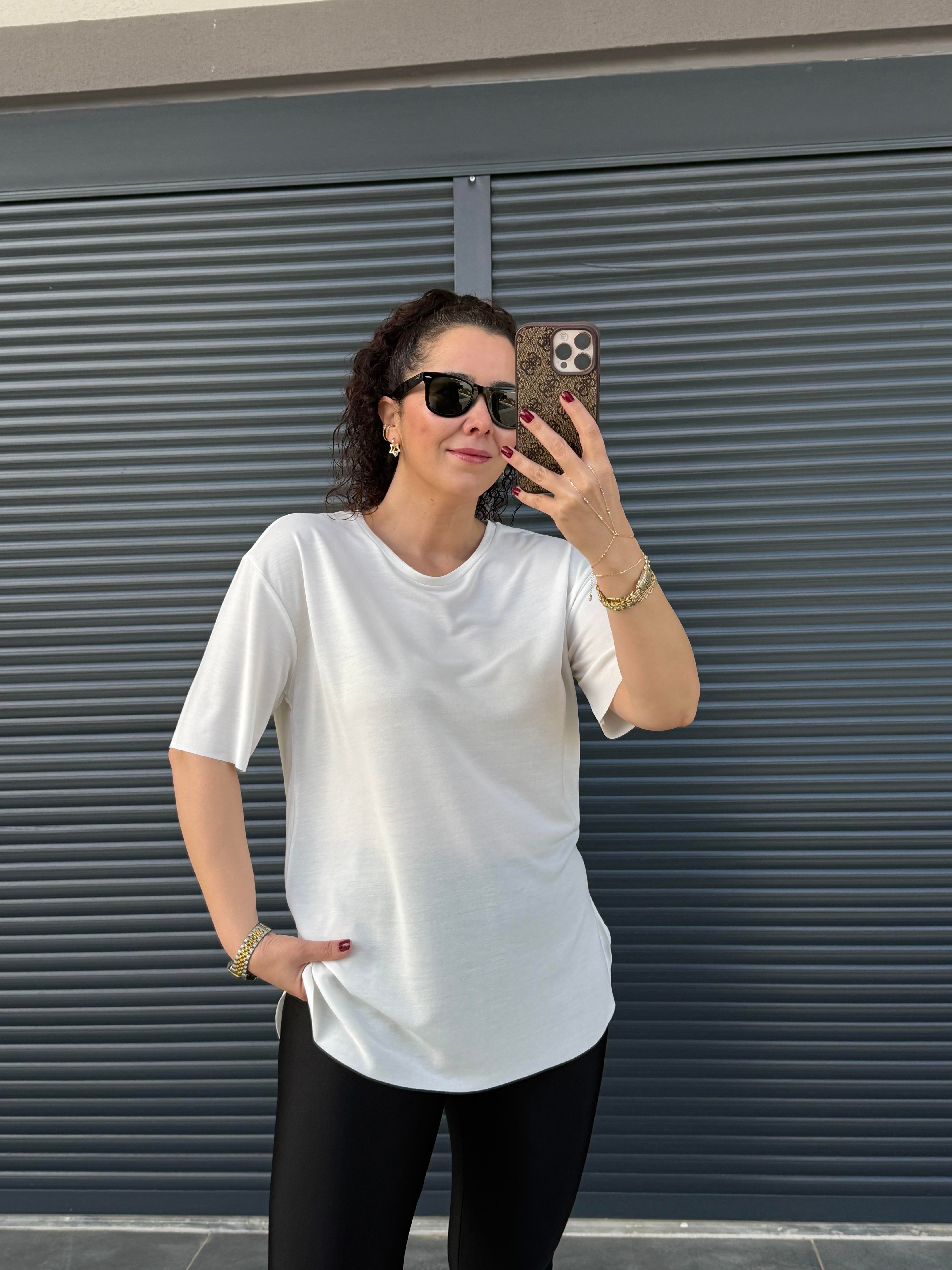 İthal Modal Bisiklet Yaka T-Shirt Ekru