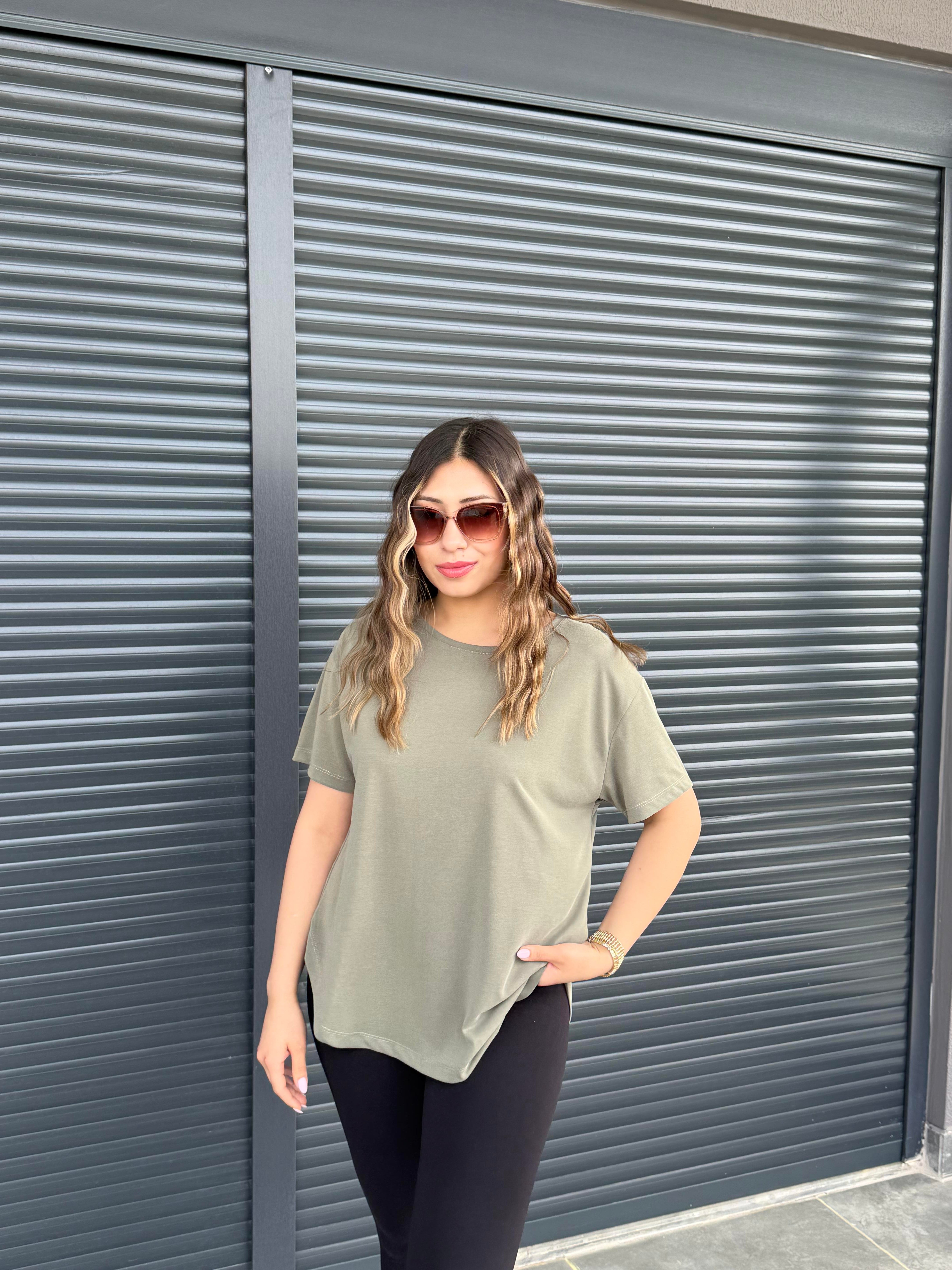 İthal Modal Sırt Pile Detaylı Basic  T-Shirt Haki