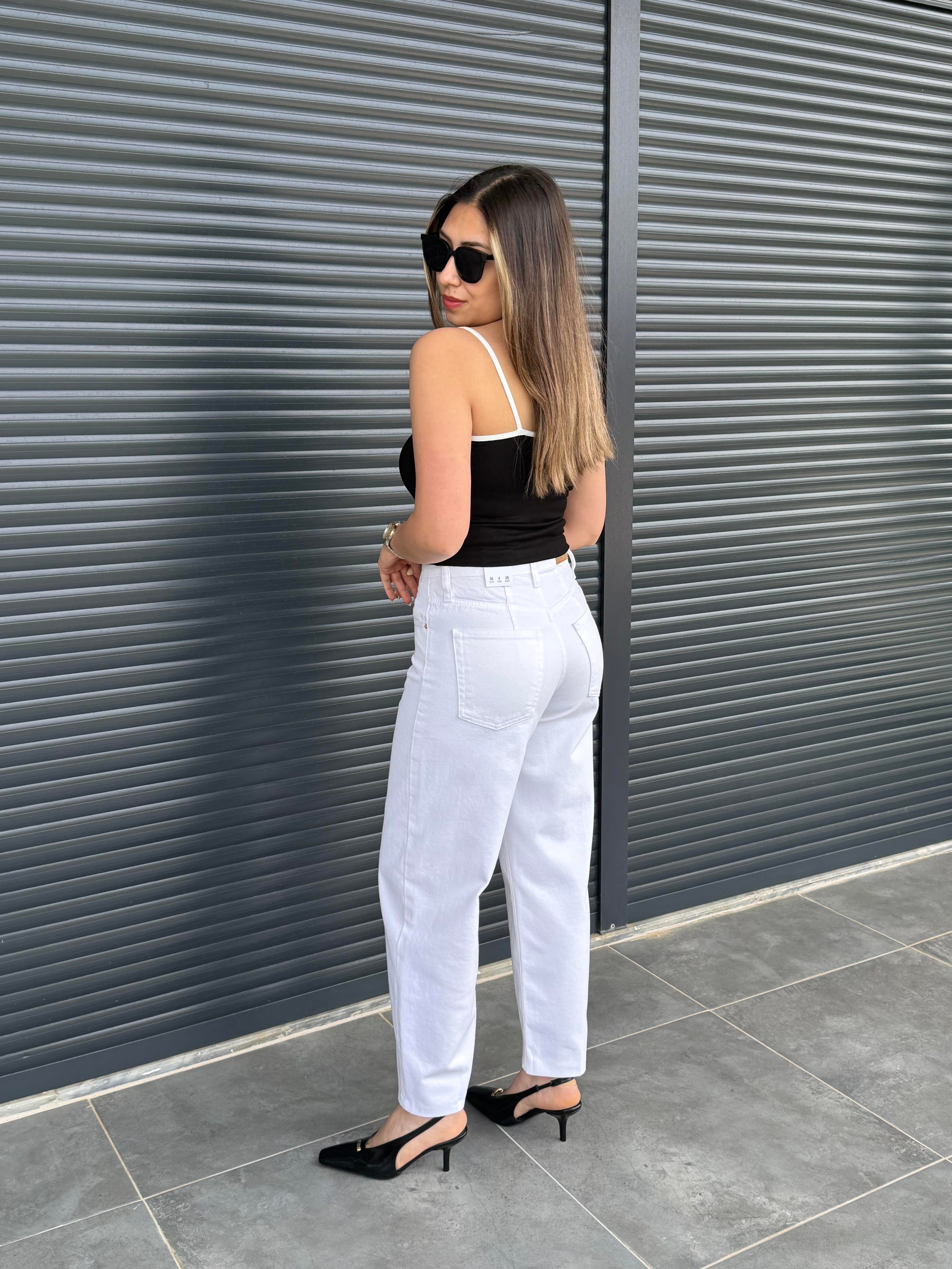 Karol Beyaz Mom Jean 