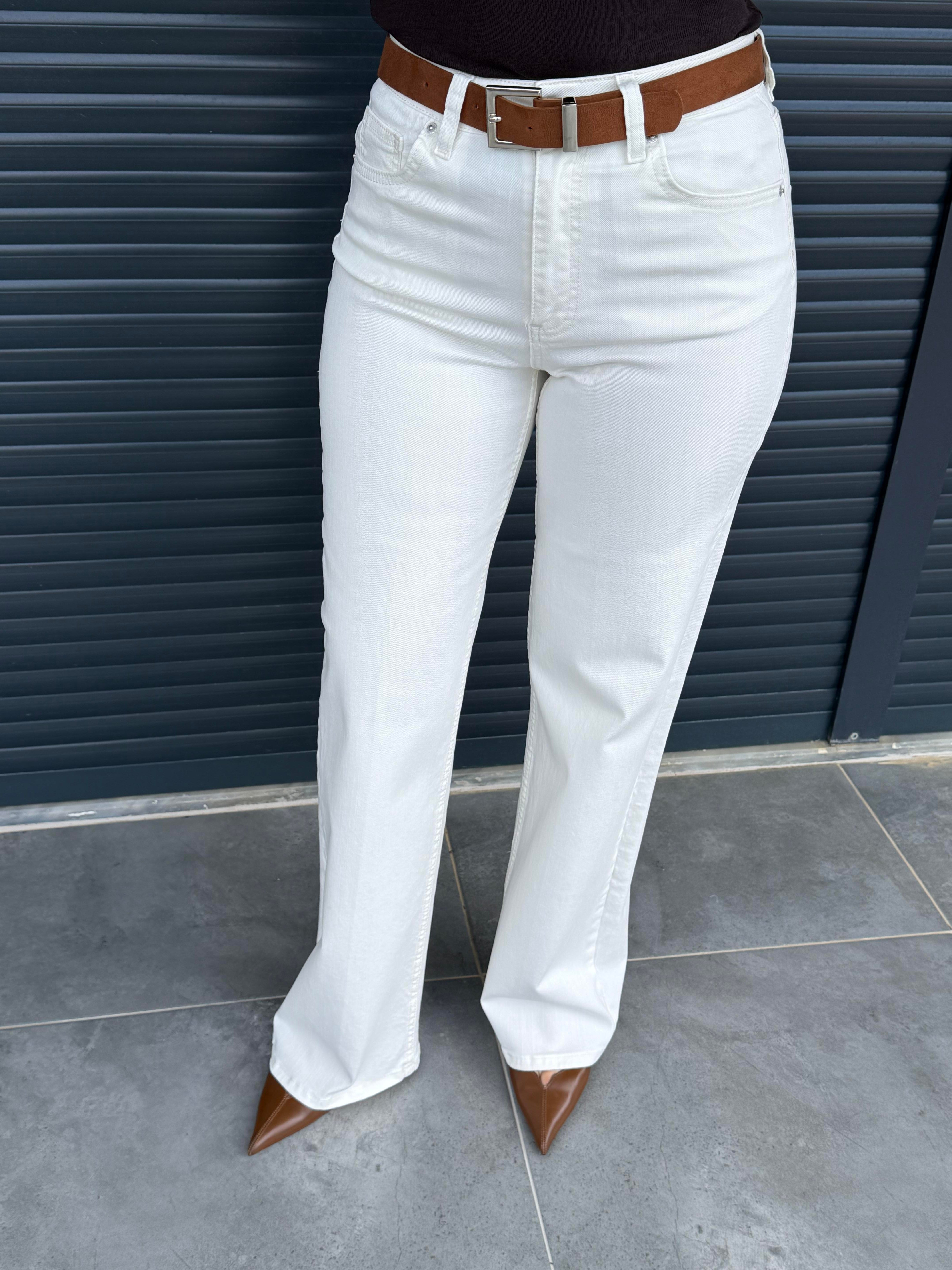 Karol Kemerli Stright Jean