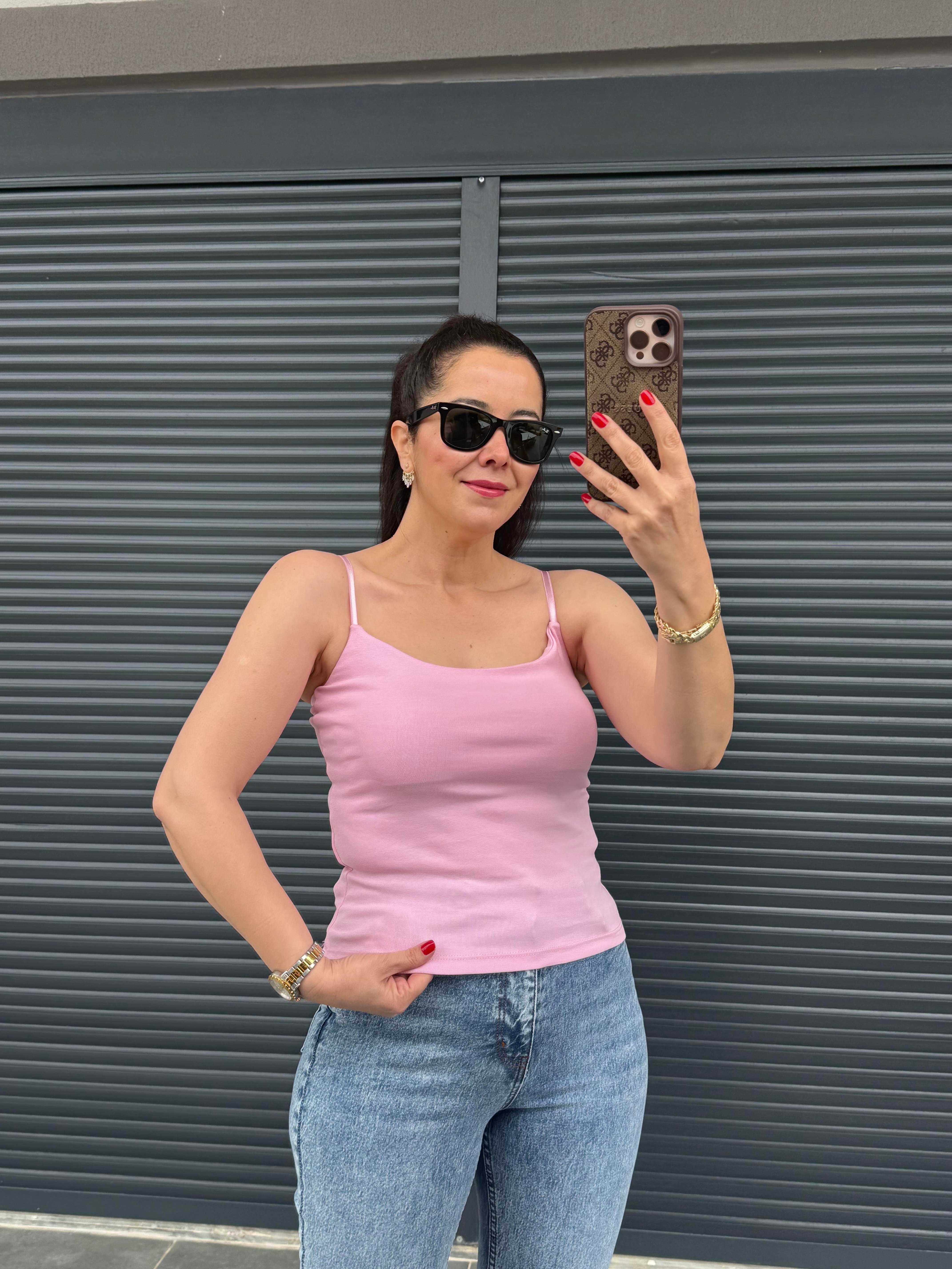 Karol Kopçeli Atlet Pembe