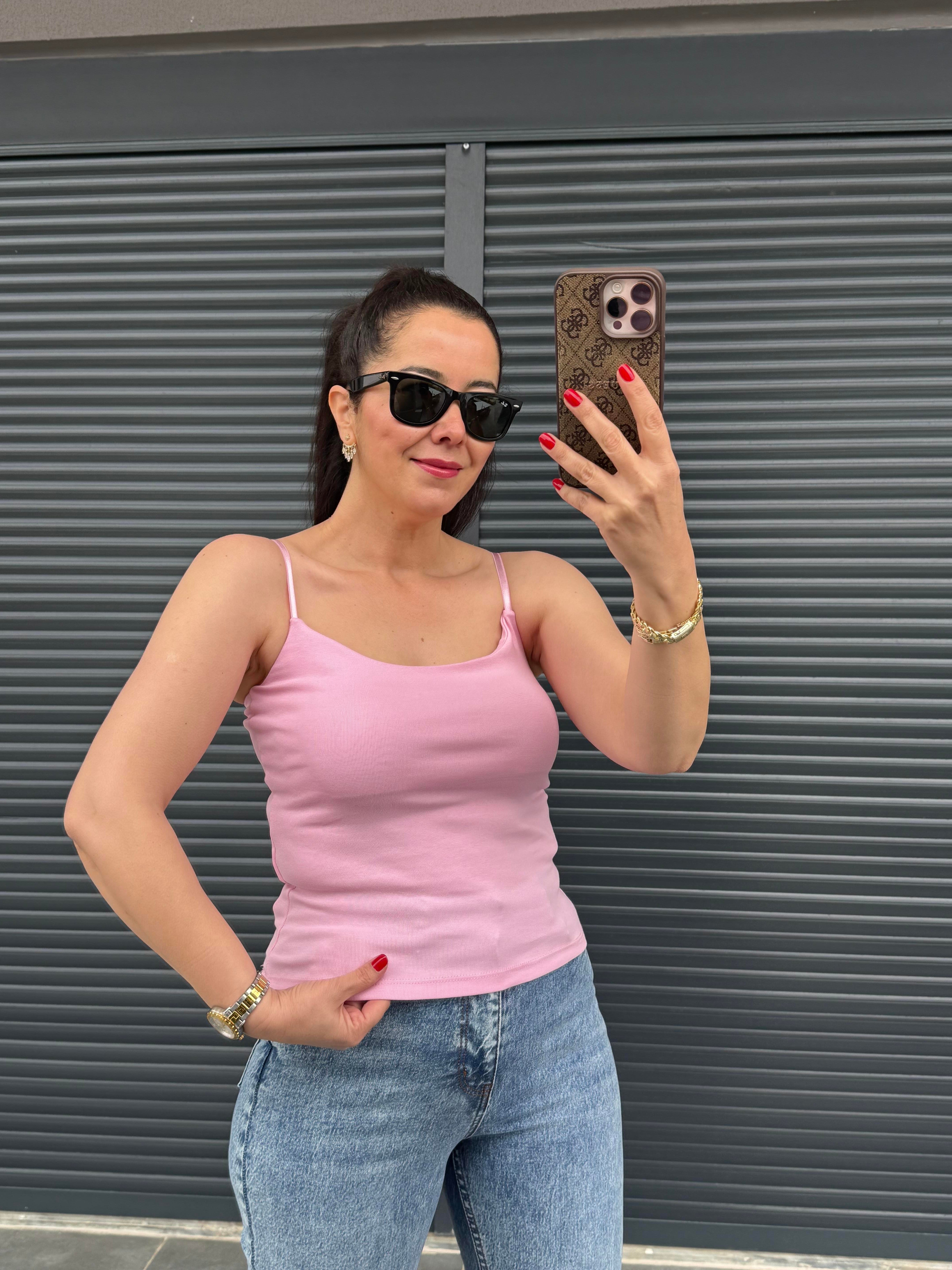 Karol Kopçeli Atlet Pembe