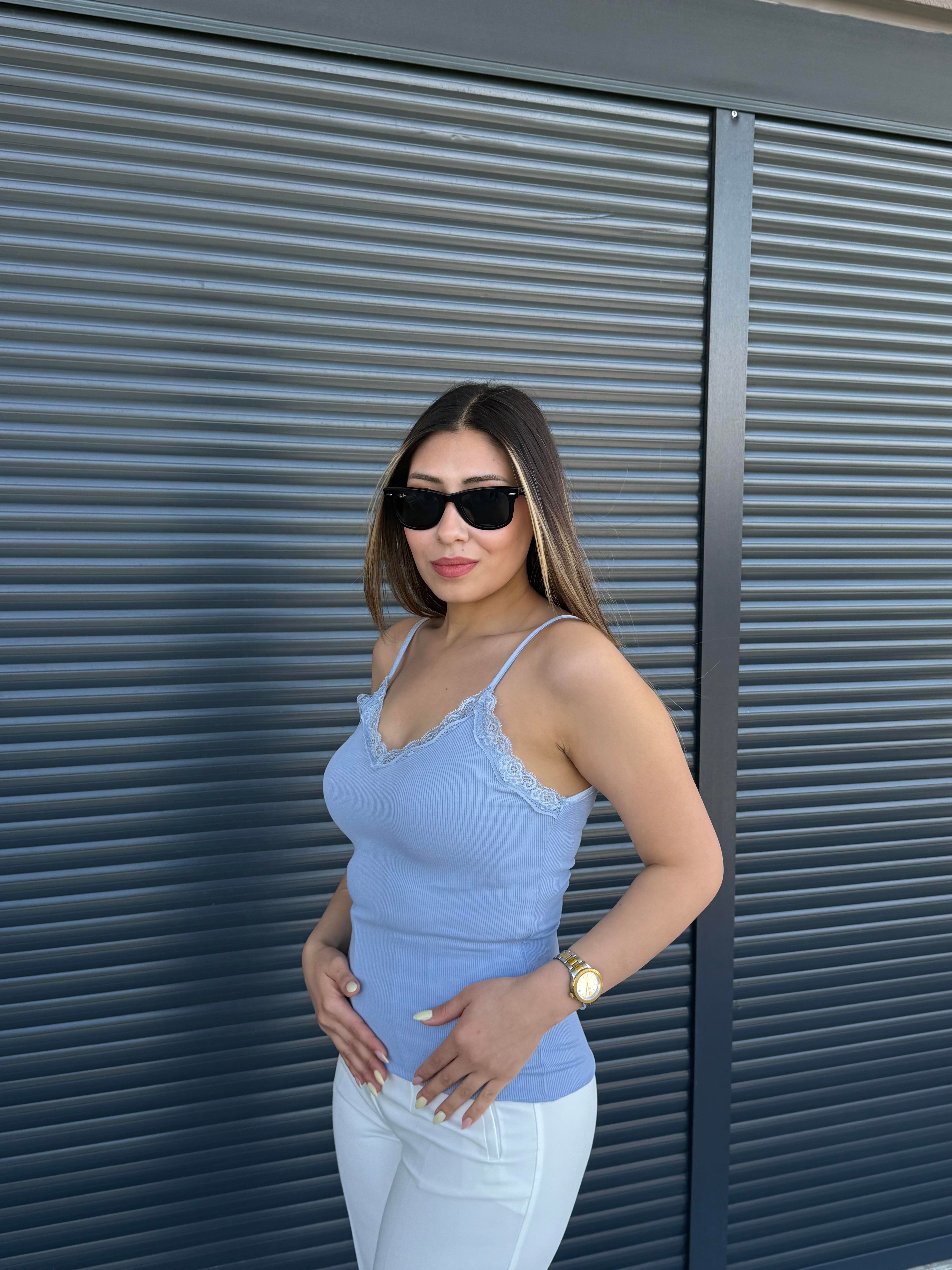 Karol V Yaka Dantelli Atlet Bebe Mavi