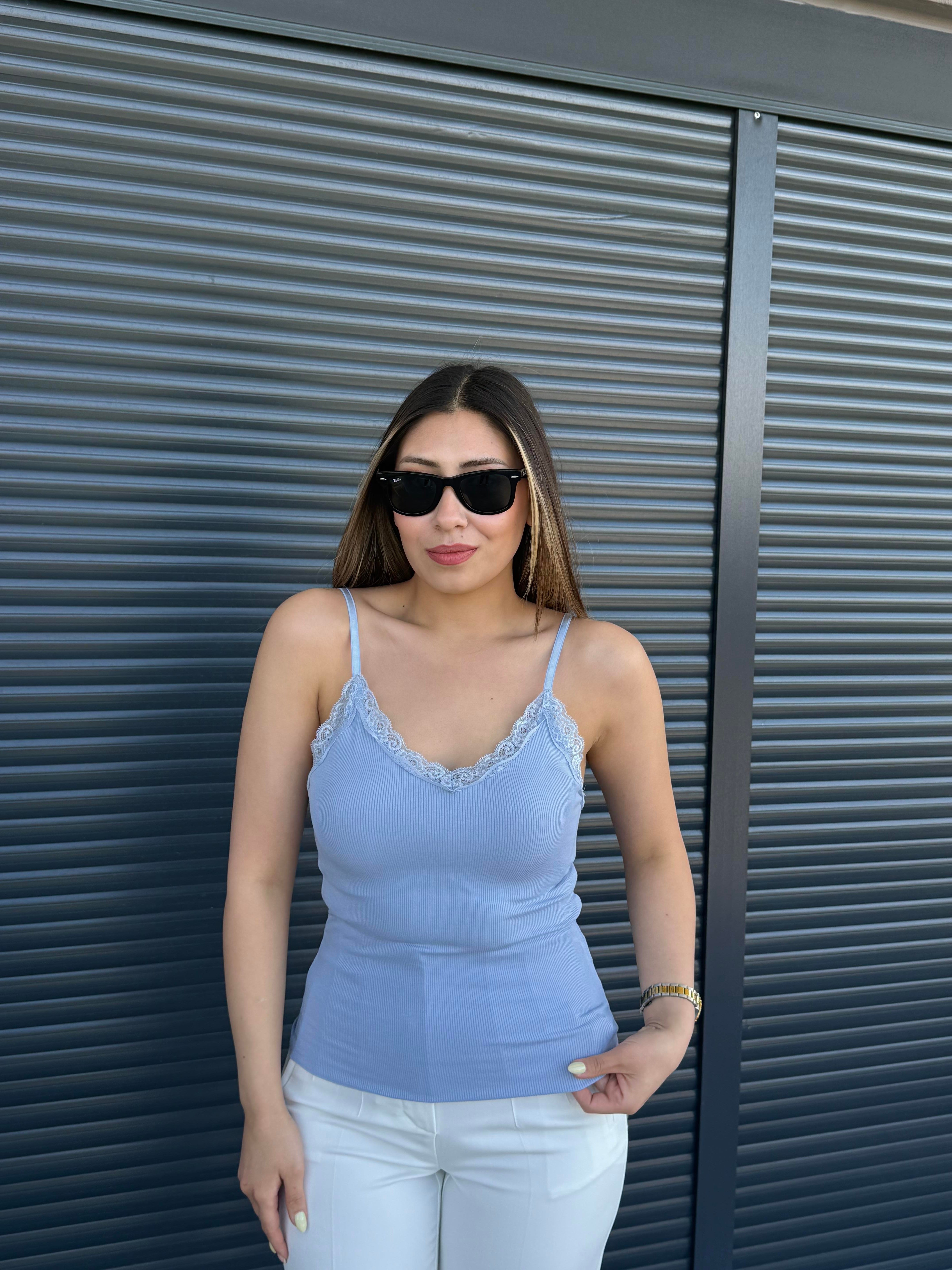 Karol V Yaka Dantelli Atlet Bebe Mavi