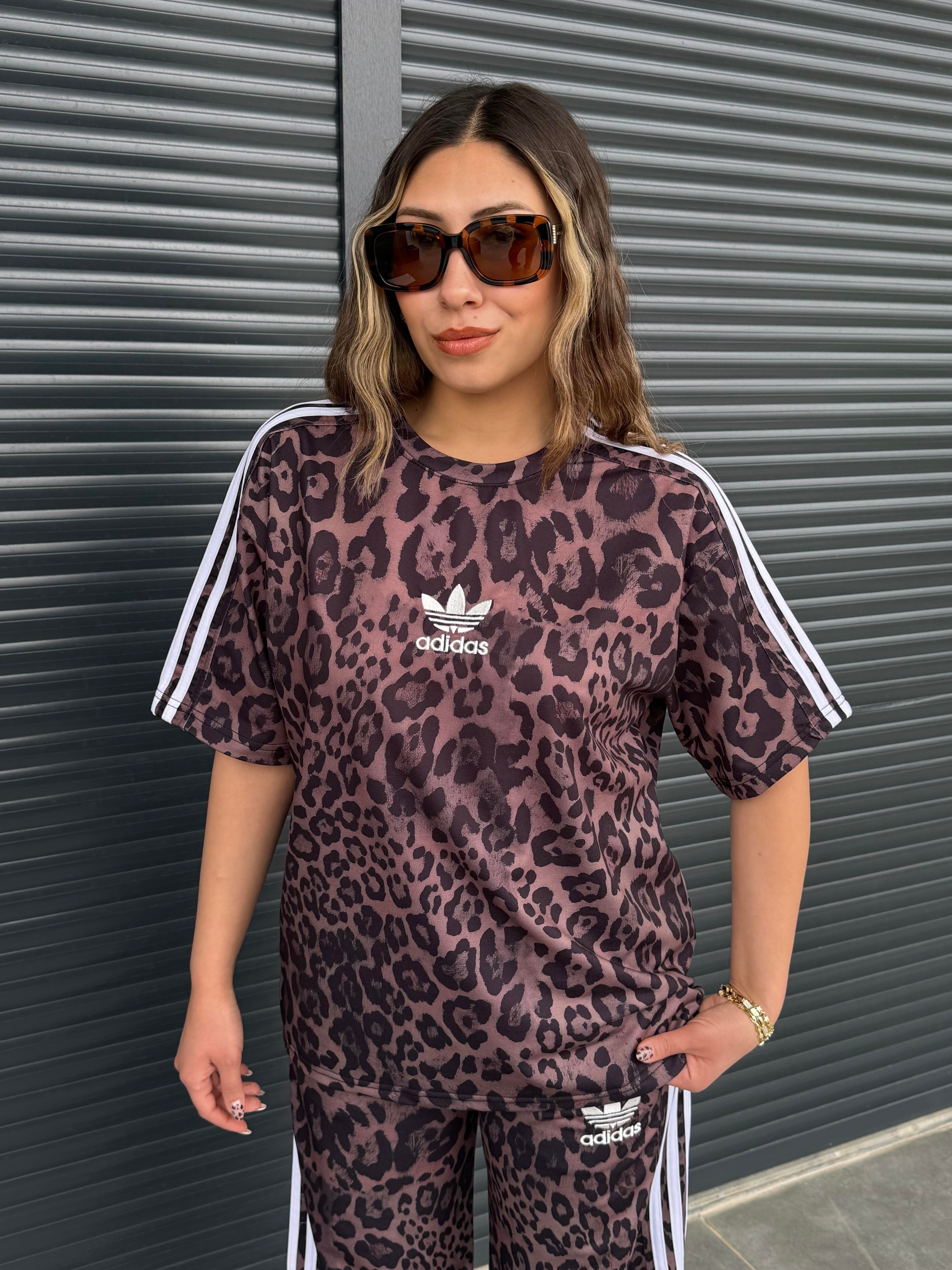 Komple Leopar Desenli Takım