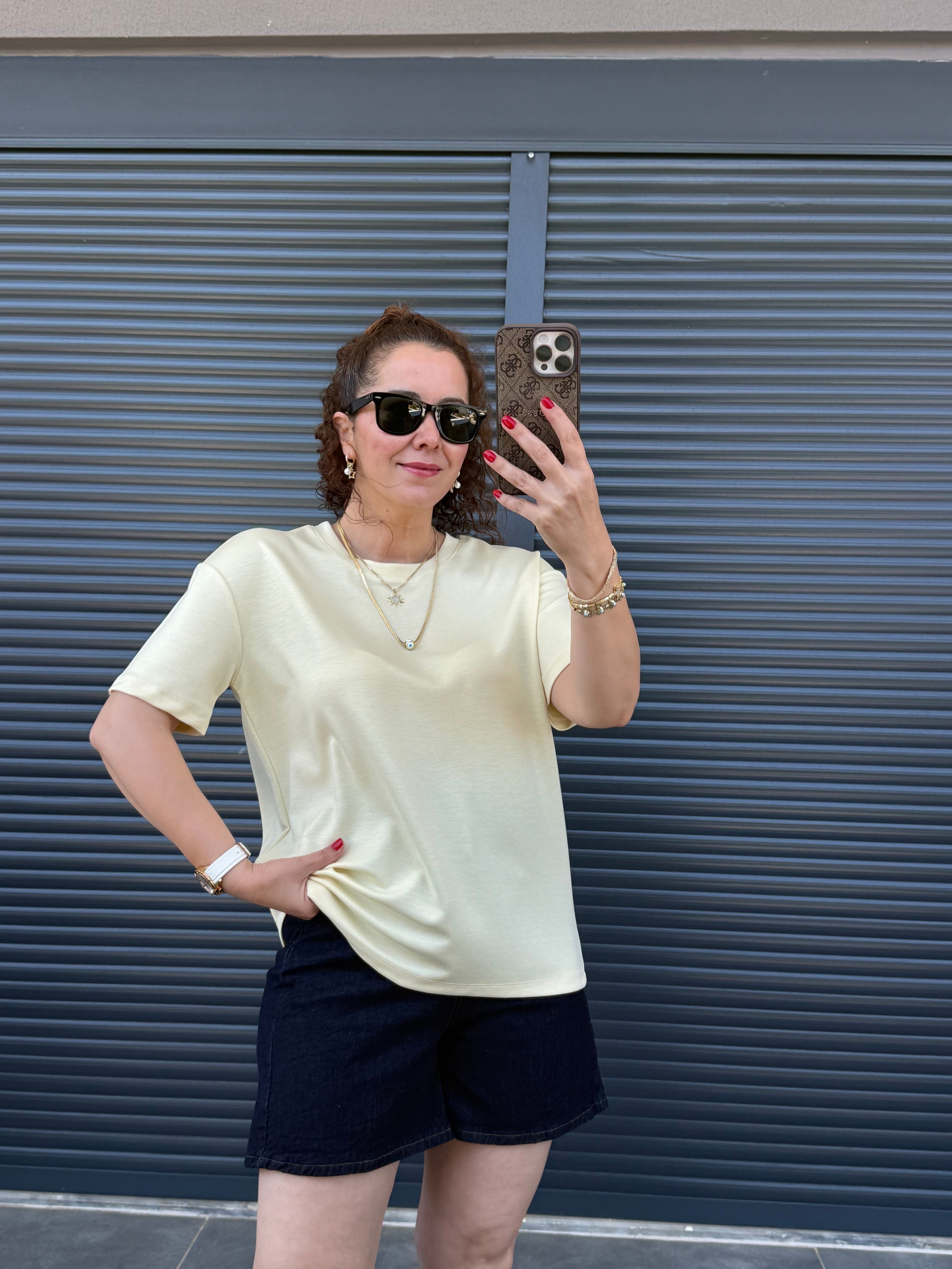 Modal Kumaş Bisiklet Yaka Basic T-Shirt Sarı