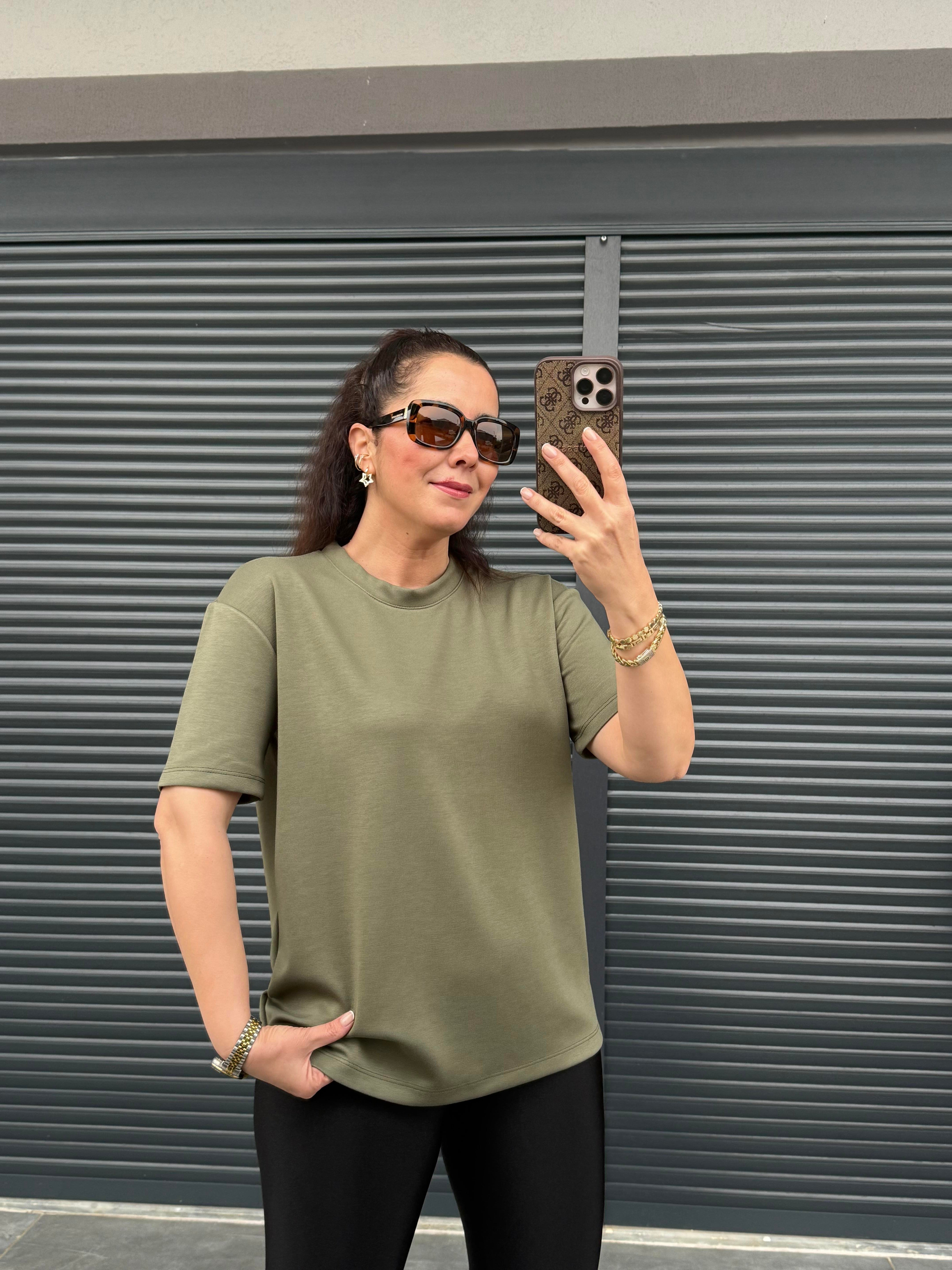 Modal Kumaş Bisiklet Yaka Basic T-Shirt Haki